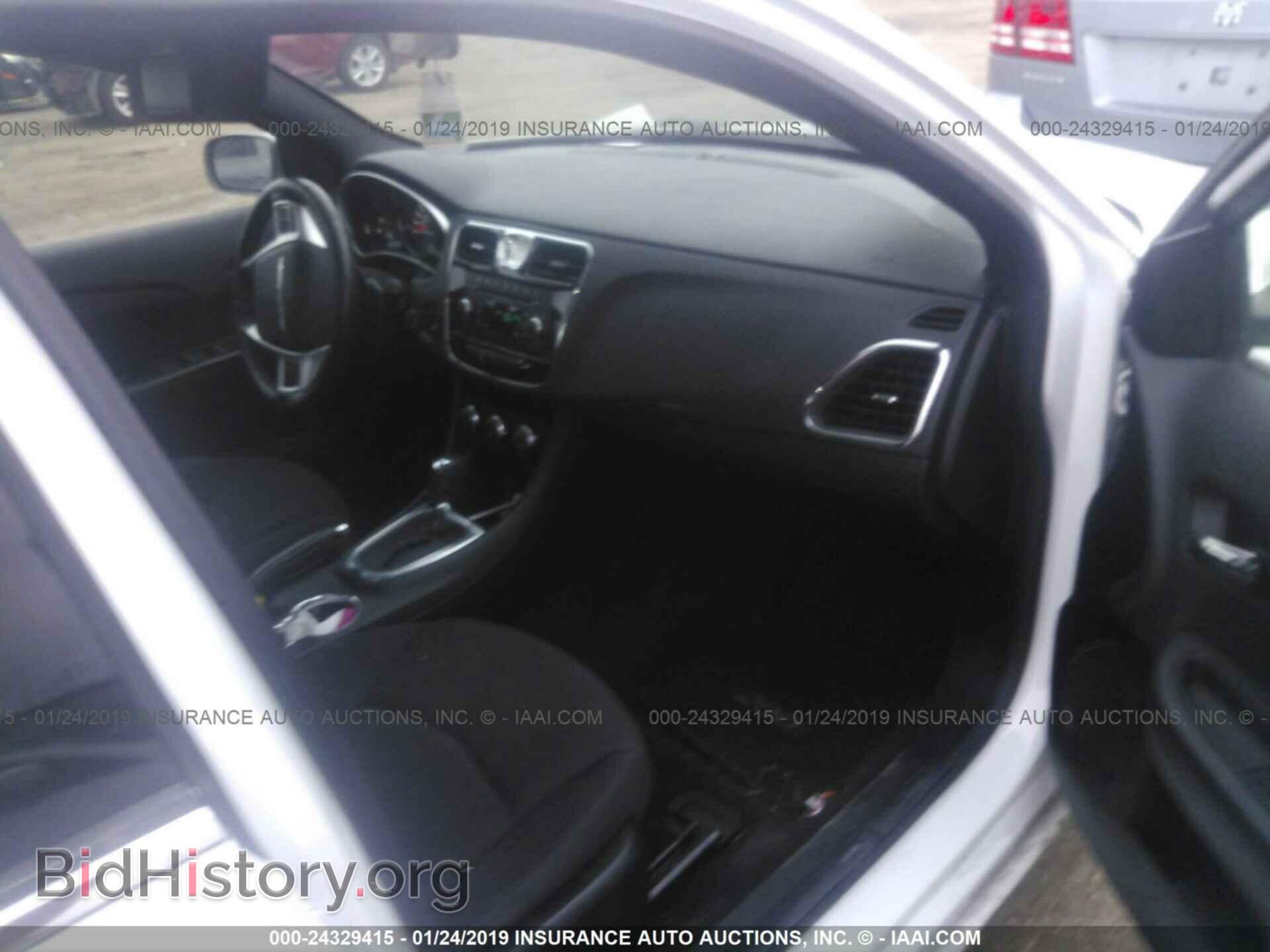 2014 CHRYSLER 200 - VIN: 1C3CCBBB0EN186149 - Фото 5