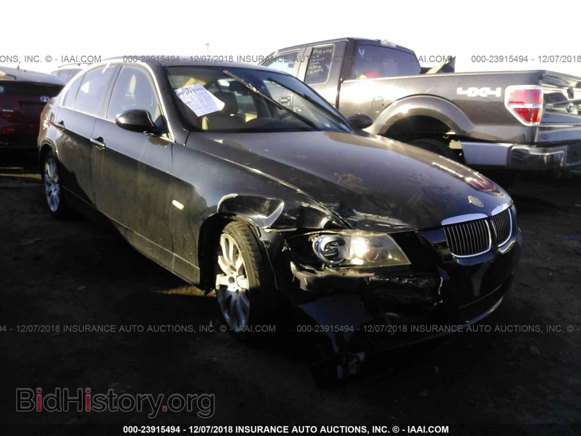 Photo WBAVD33546KV63064 - BMW 330 2006