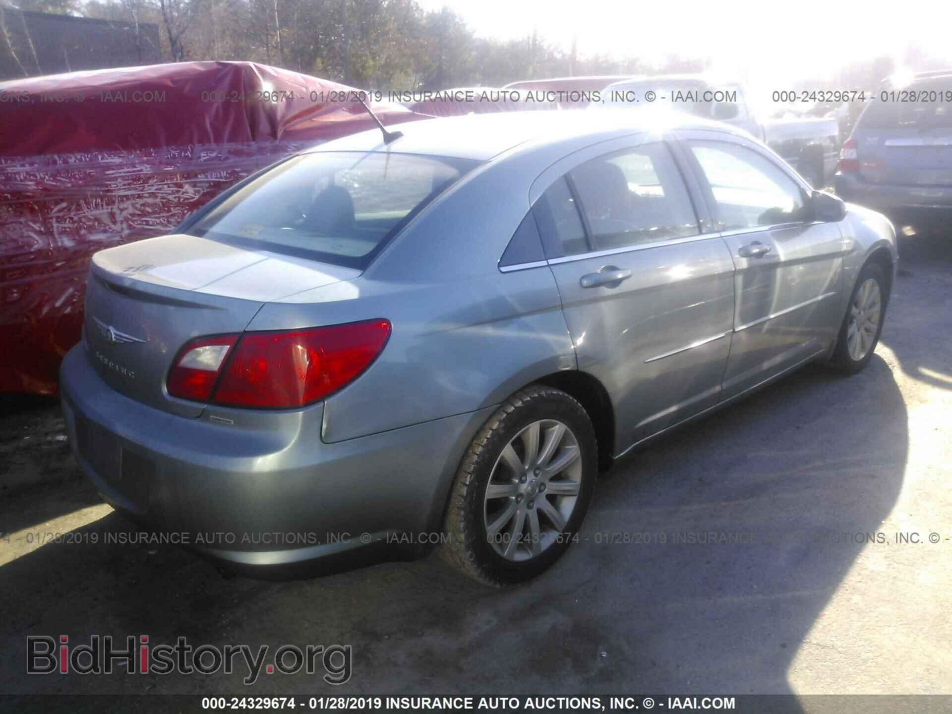 2010 CHRYSLER SEBRING - VIN: 1C3CC5FDXAN194833 - Фото 4
