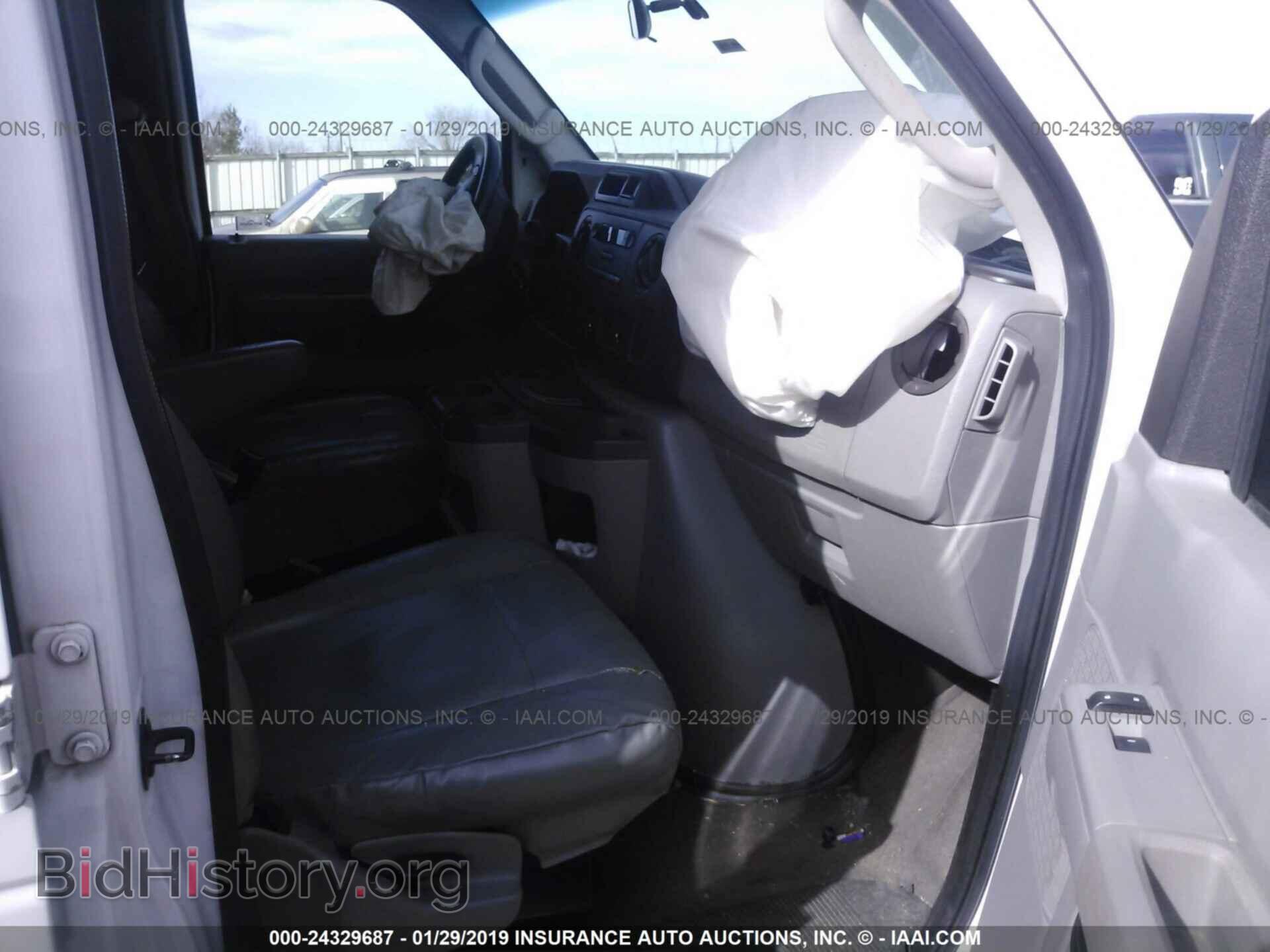 2011 FORD ECONOLINE - VIN: 1FTSS3EL2BDA52622 - Photo 5