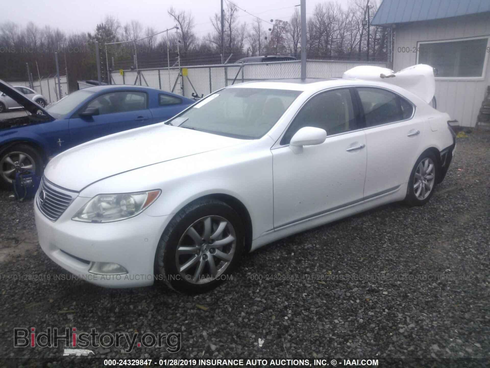 2007 LEXUS LS - VIN: JTHBL46F875037635 - Photo 2