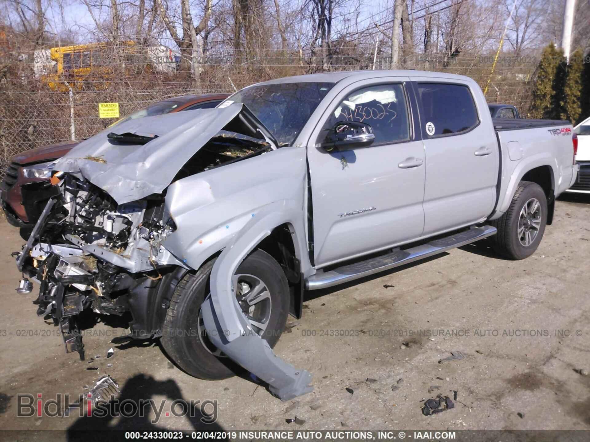 2006 Honda Pilot - VIN: 5FNYF18656B006726 - Photo 2