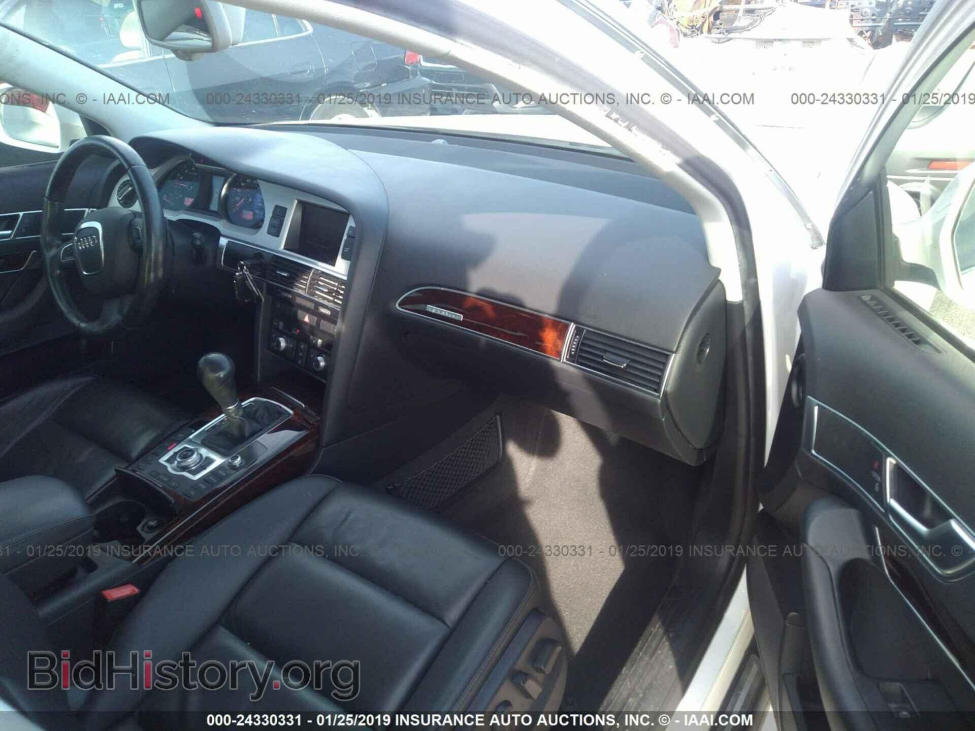 2010 AUDI A6 - VIN: WAUFGAFB2AN067575 - Фото 5