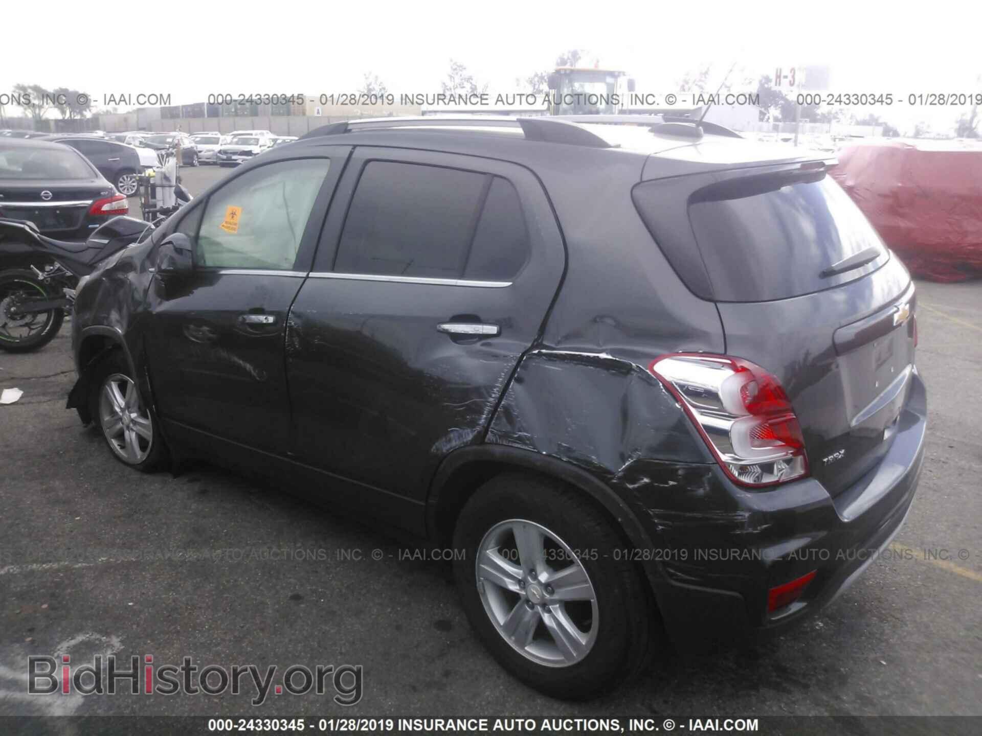 2017 CHEVROLET TRAX - VIN: 3GNCJLSBXHL228622 - Фото 3