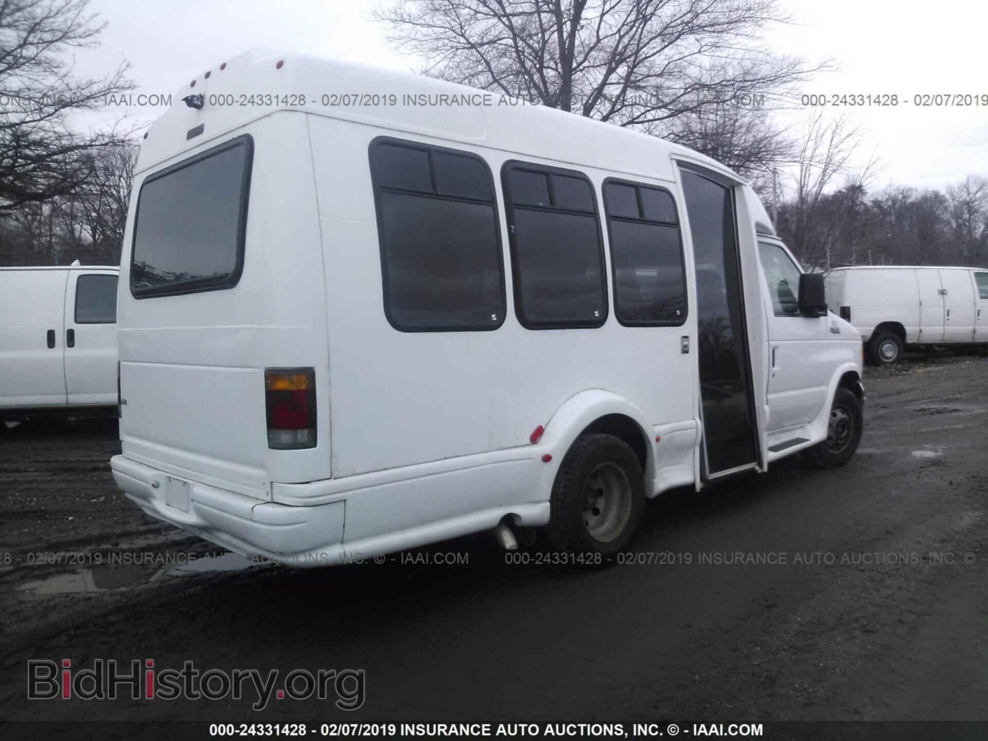 2003 FORD ECONOLINE - VIN: 1FDWE35F03HB51724 - Photo 4