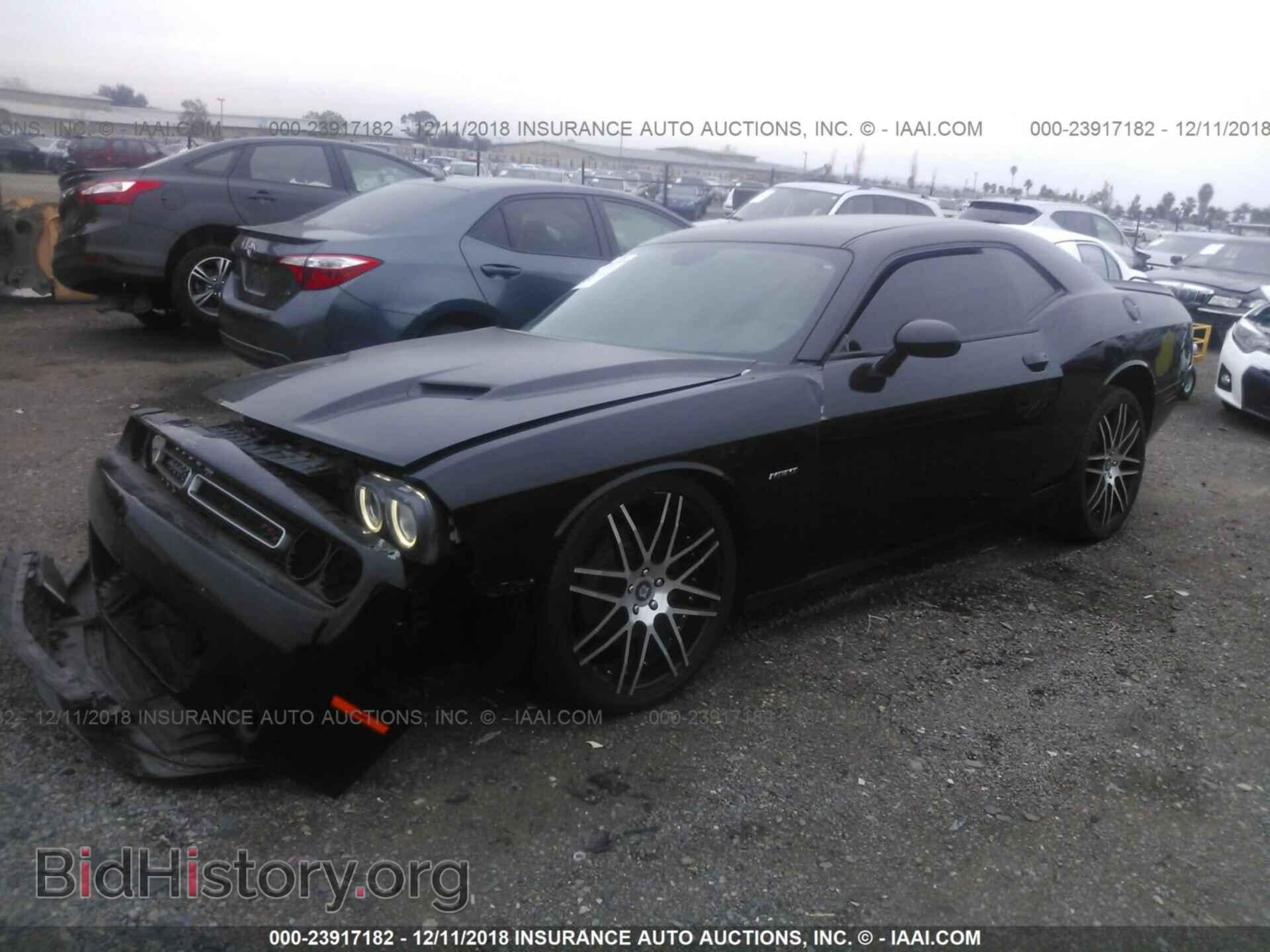 2015 DODGE CHALLENGER - VIN: 2C3CDZAT7FH736828 - Photo 2