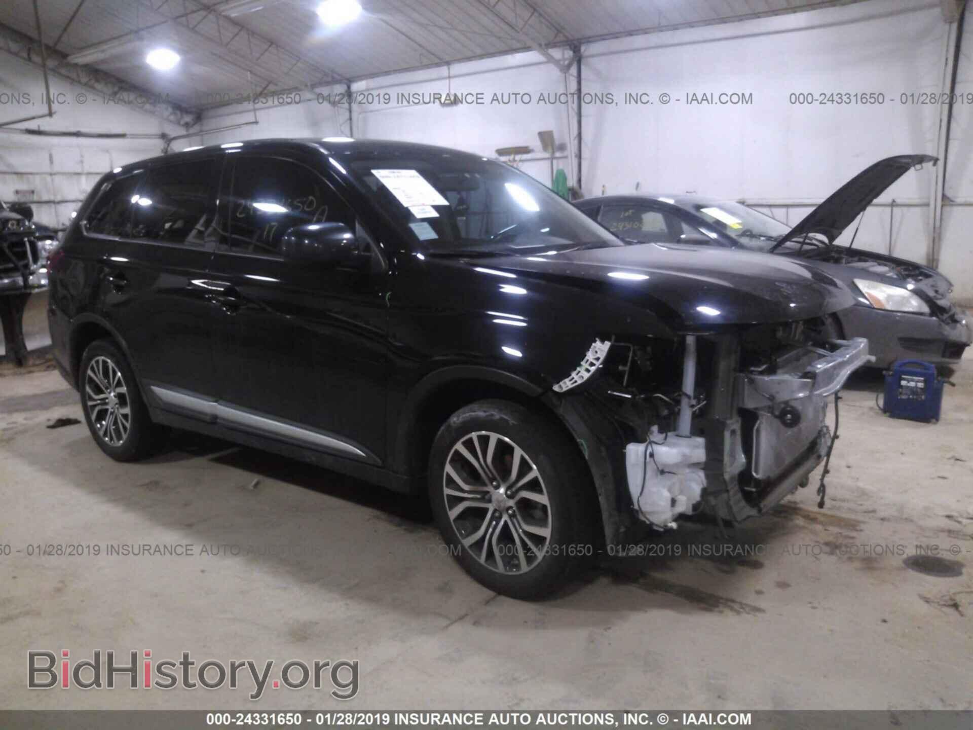 Фотография JA4AZ2A37HZ011979 - MITSUBISHI OUTLANDER 2017
