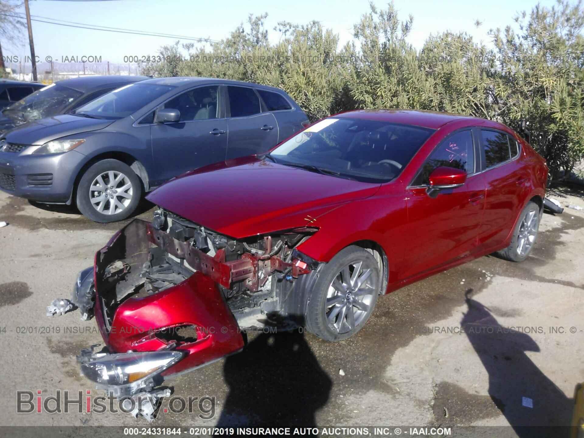 2018 MAZDA 3 - VIN: 3MZBN1V36JM167588 - Фото 2
