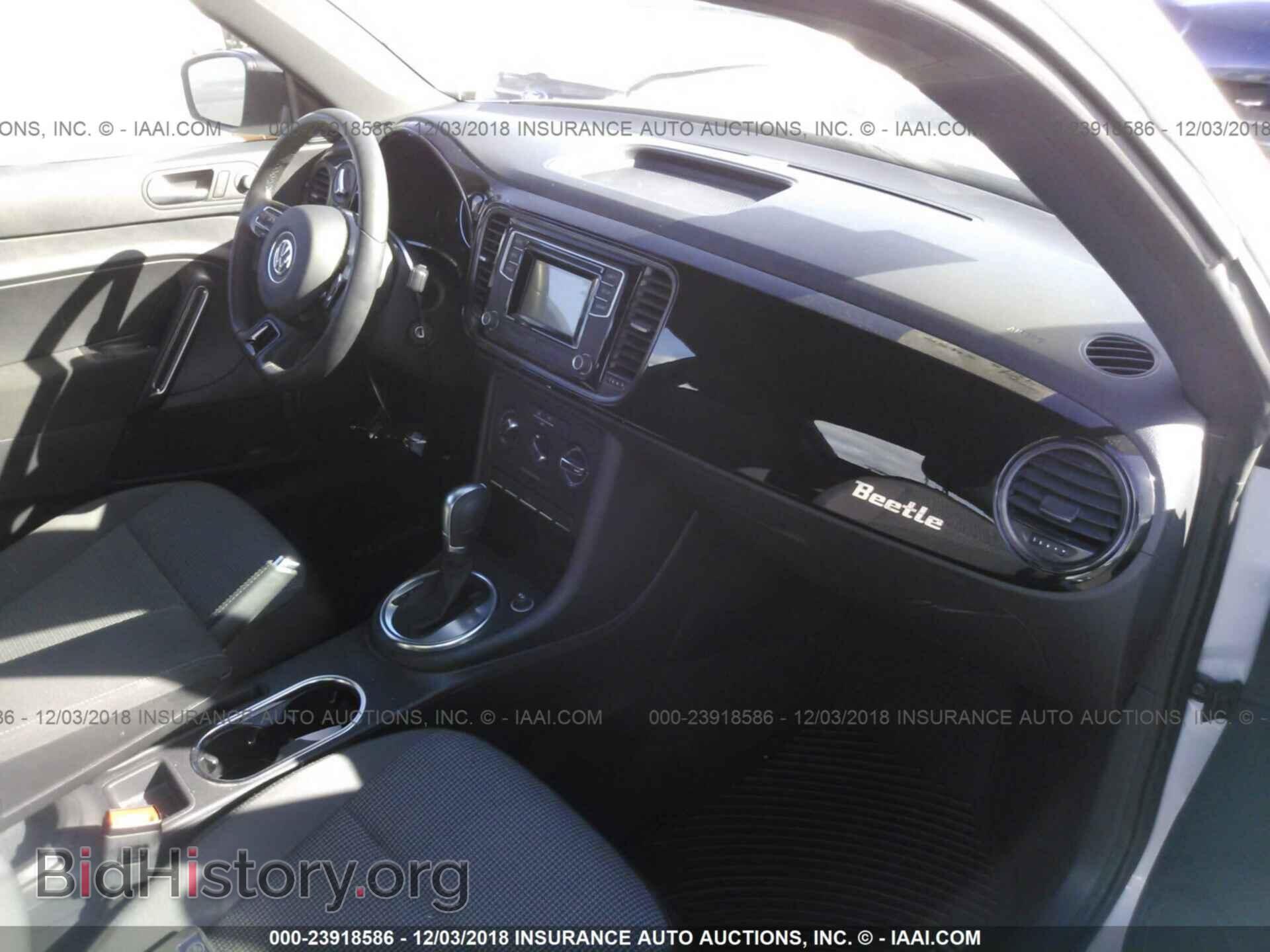 2017 VOLKSWAGEN BEETLE - VIN: 3VWF17AT7HM616826 - Фото 5