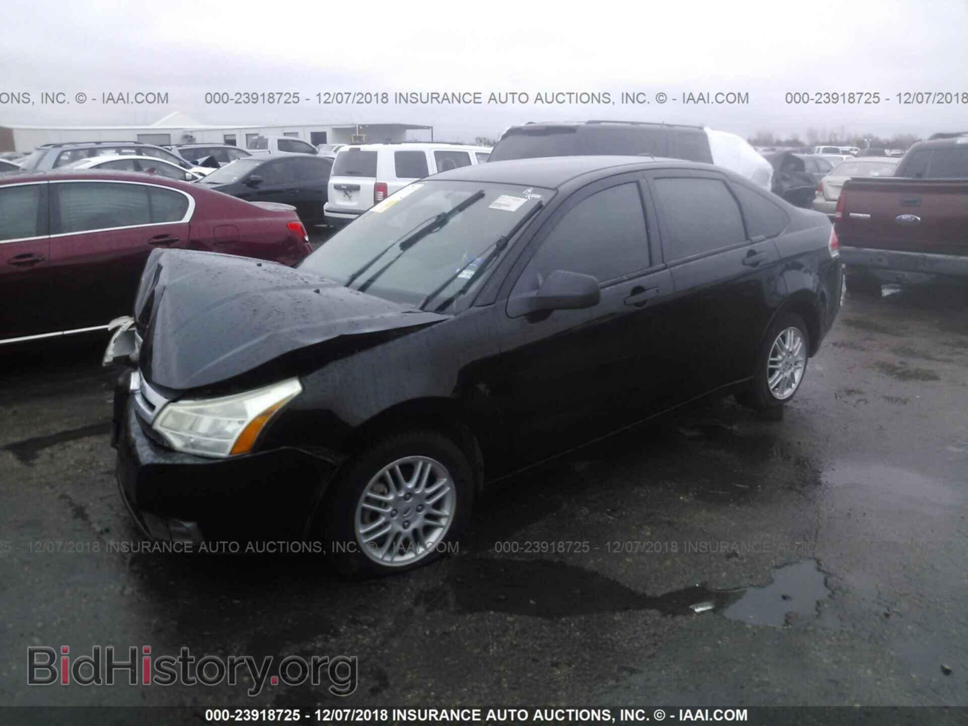 2011 FORD FOCUS - VIN: 1FAHP3FN7BW196611 - Фото 2