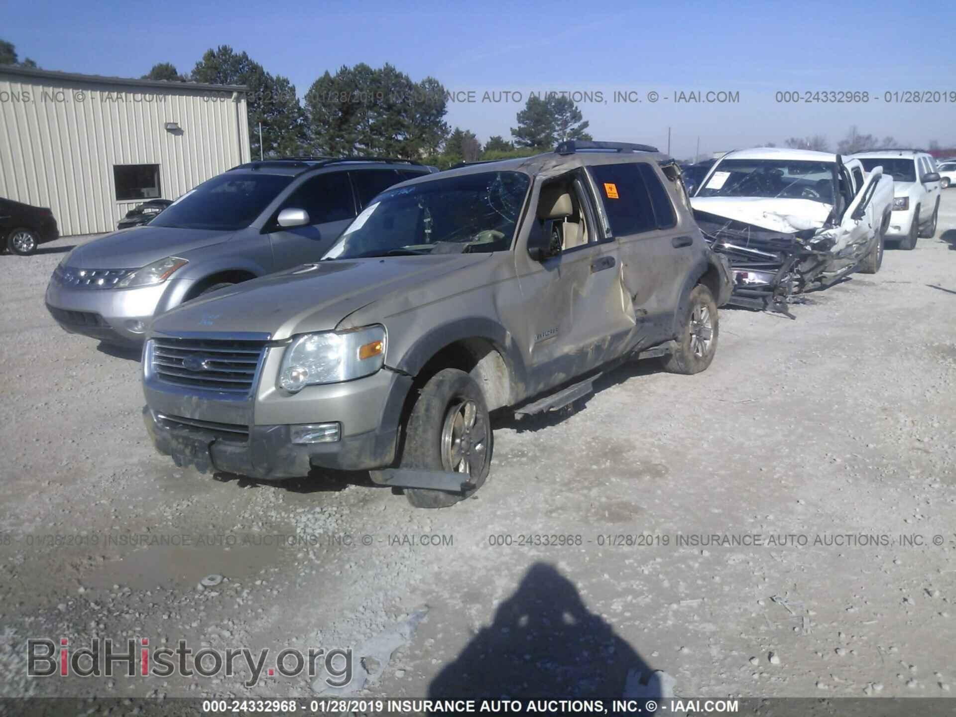 2006 FORD EXPLORER - VIN: 1FMEU63E96UA65558 - Фото 2