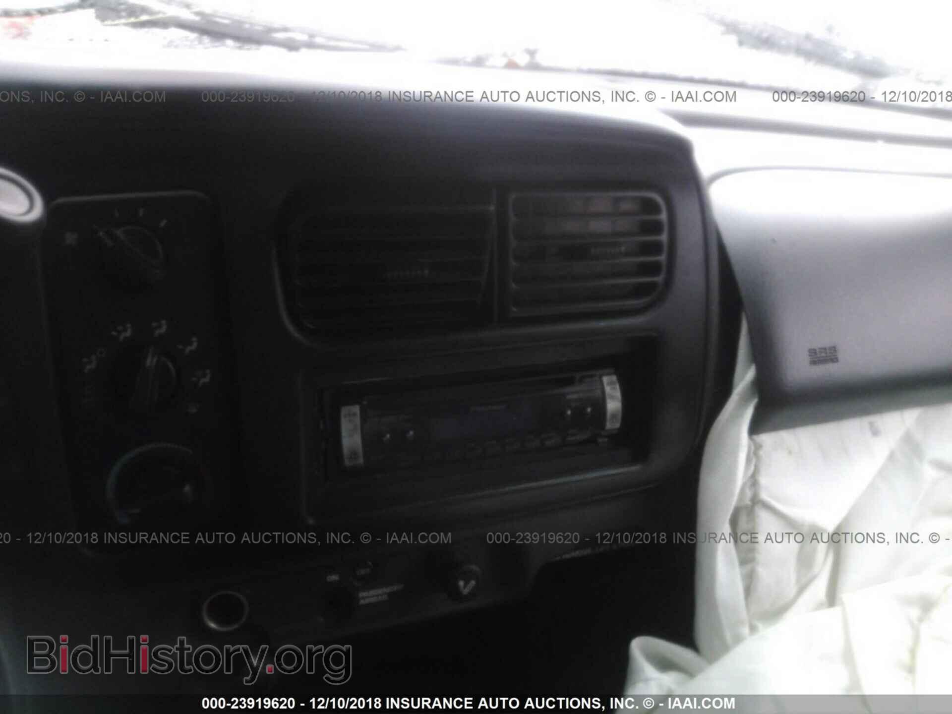 2000 DODGE DAKOTA - VIN: 1B7GL22X6YS702979 - Фото 6