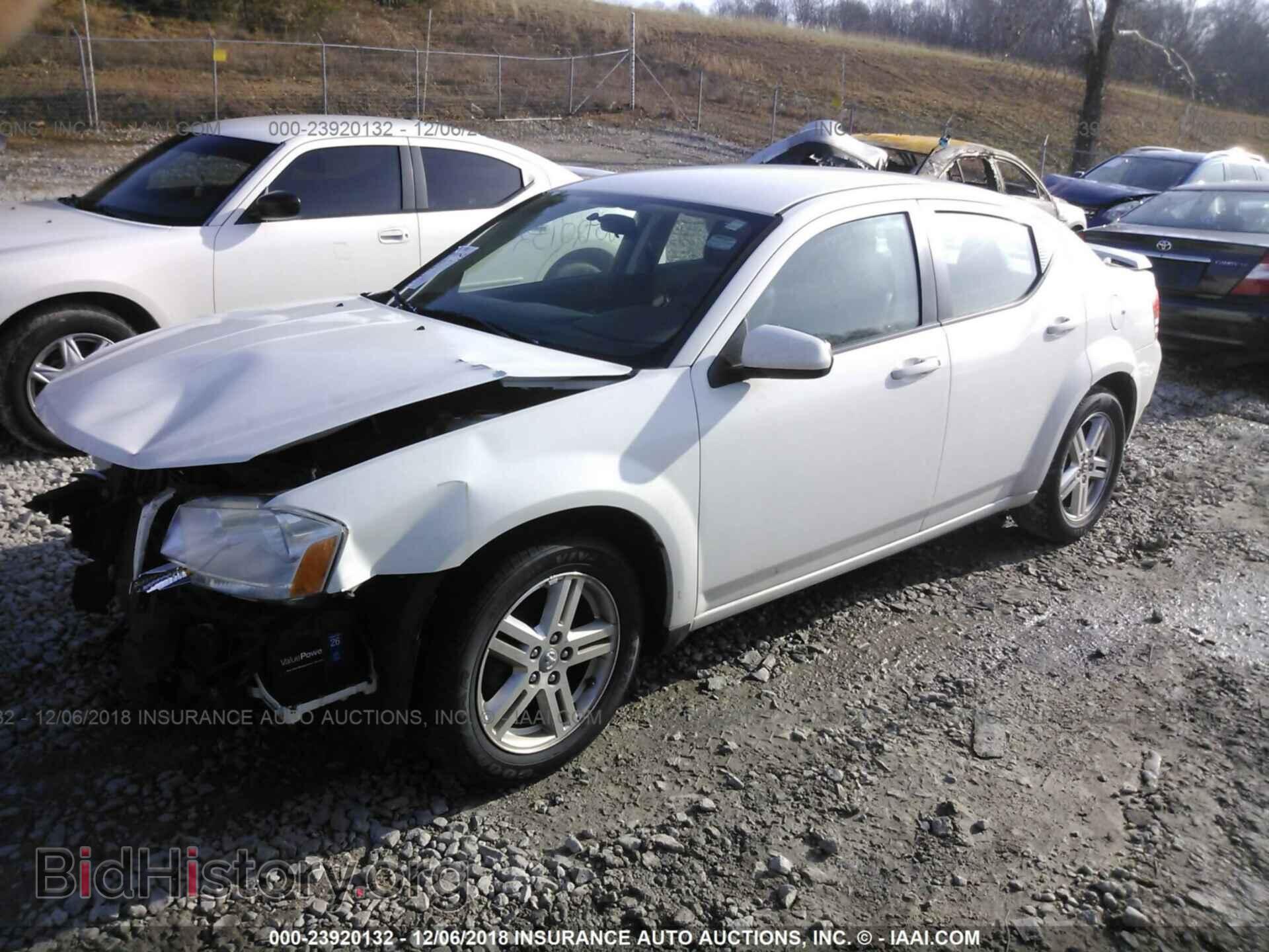 2010 DODGE AVENGER - VIN: 1B3CC5FB9AN114028 - Фото 2