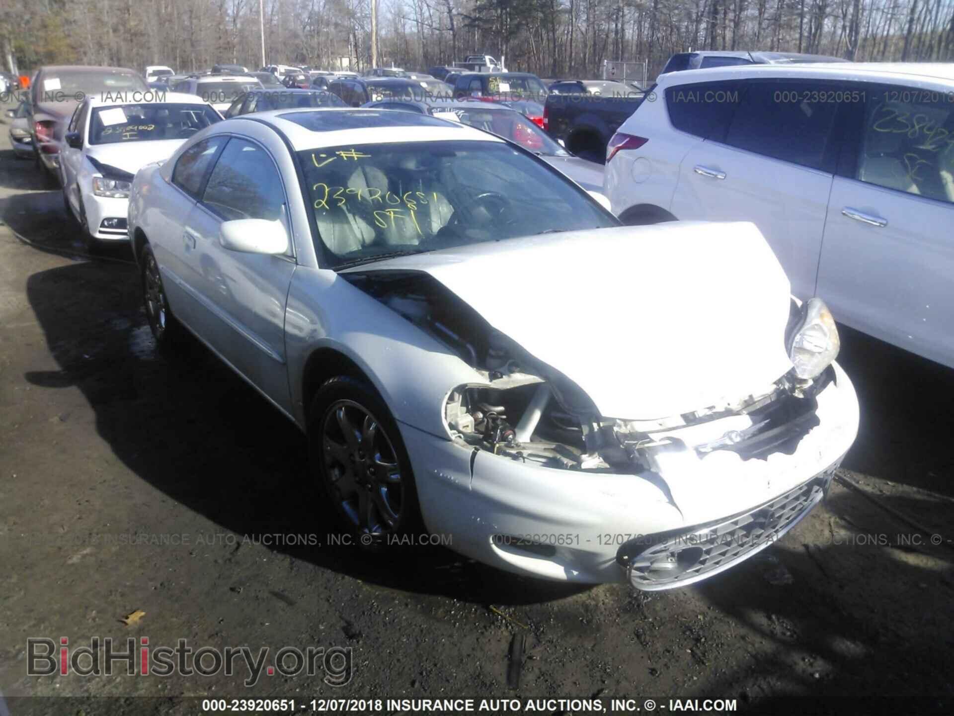 Photo 4C3AG52HX2E164641 - CHRYSLER SEBRING 2002