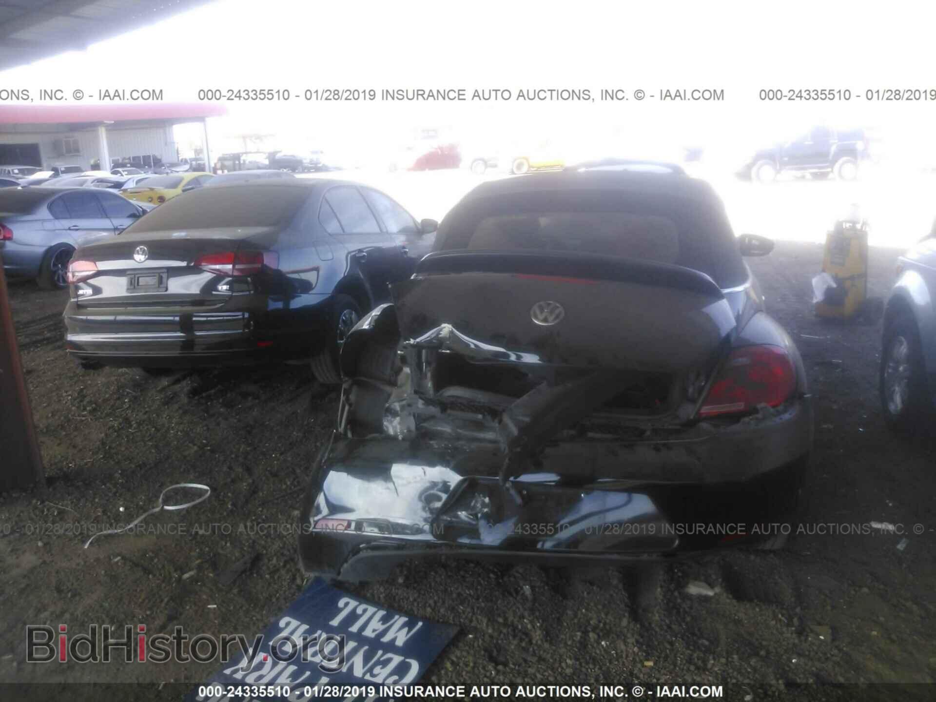2013 VOLKSWAGEN BEETLE - VIN: 3VW5P7AT5DM801476 - Фото 6