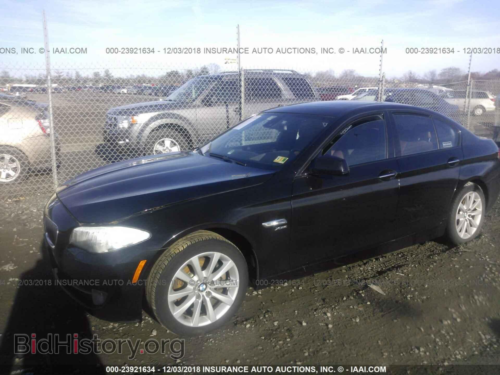 2012 BMW 528 - VIN: WBAXH5C59CDW03874 - Photo 2