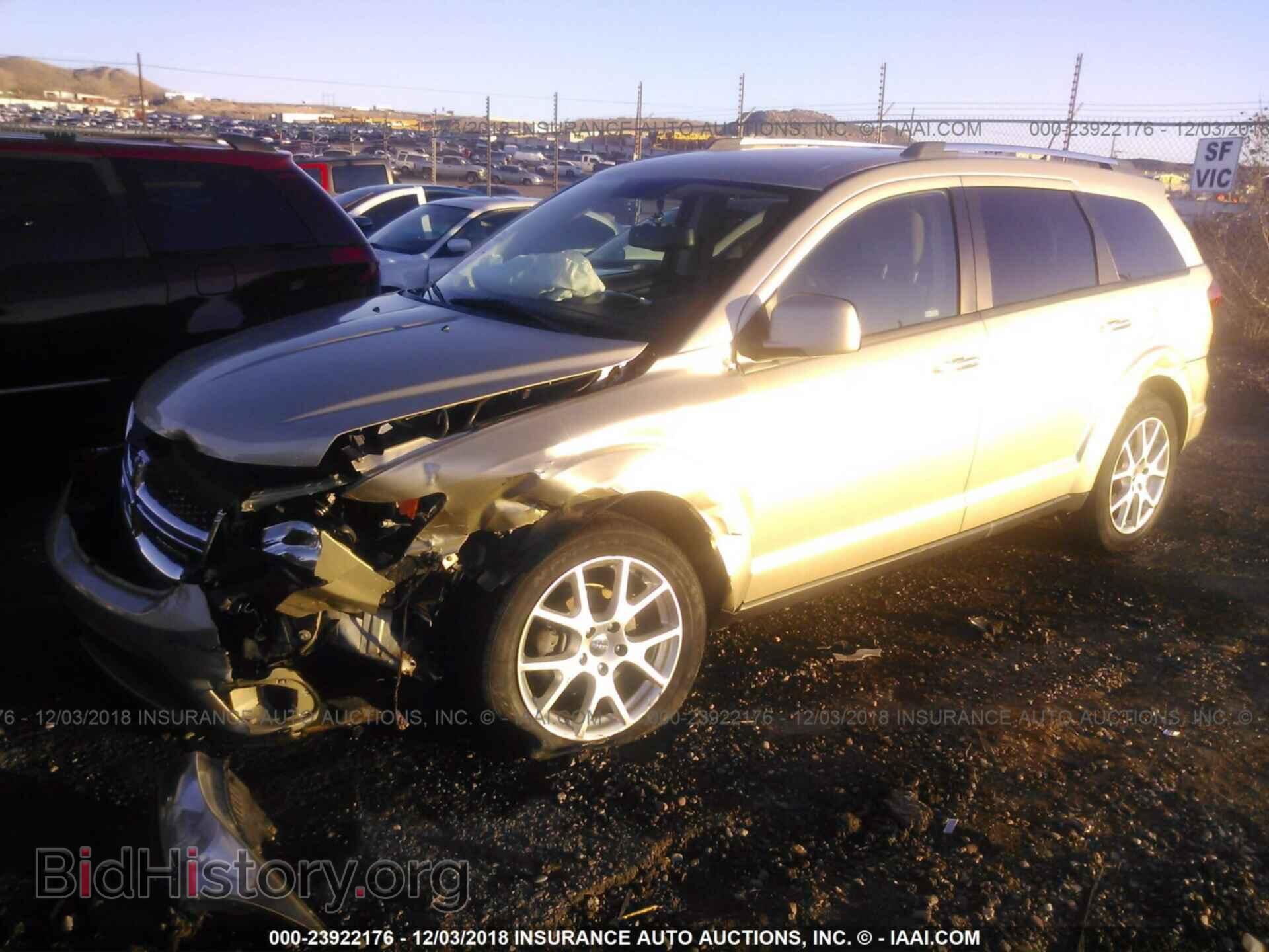 2011 DODGE JOURNEY - VIN: 3D4PG3FG6BT569038 - Photo 2