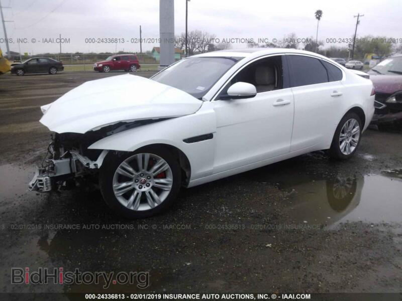 2016 Jaguar XF (VIN SAJBD4BV4GCY06558) — фото 2 из 10