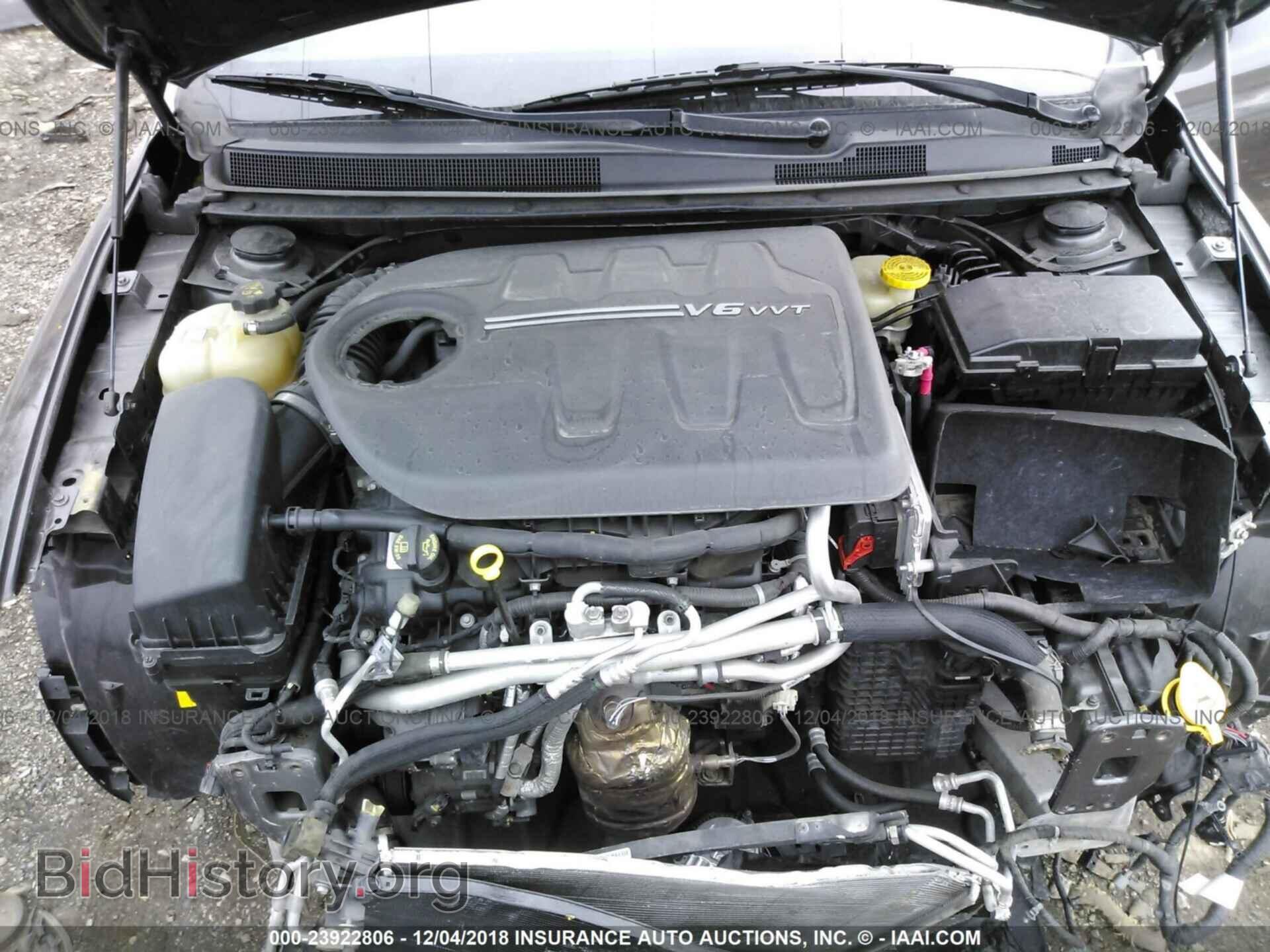 2015 CHRYSLER 200 - VIN: 1C3CCCDG4FN686833 - Photo 10