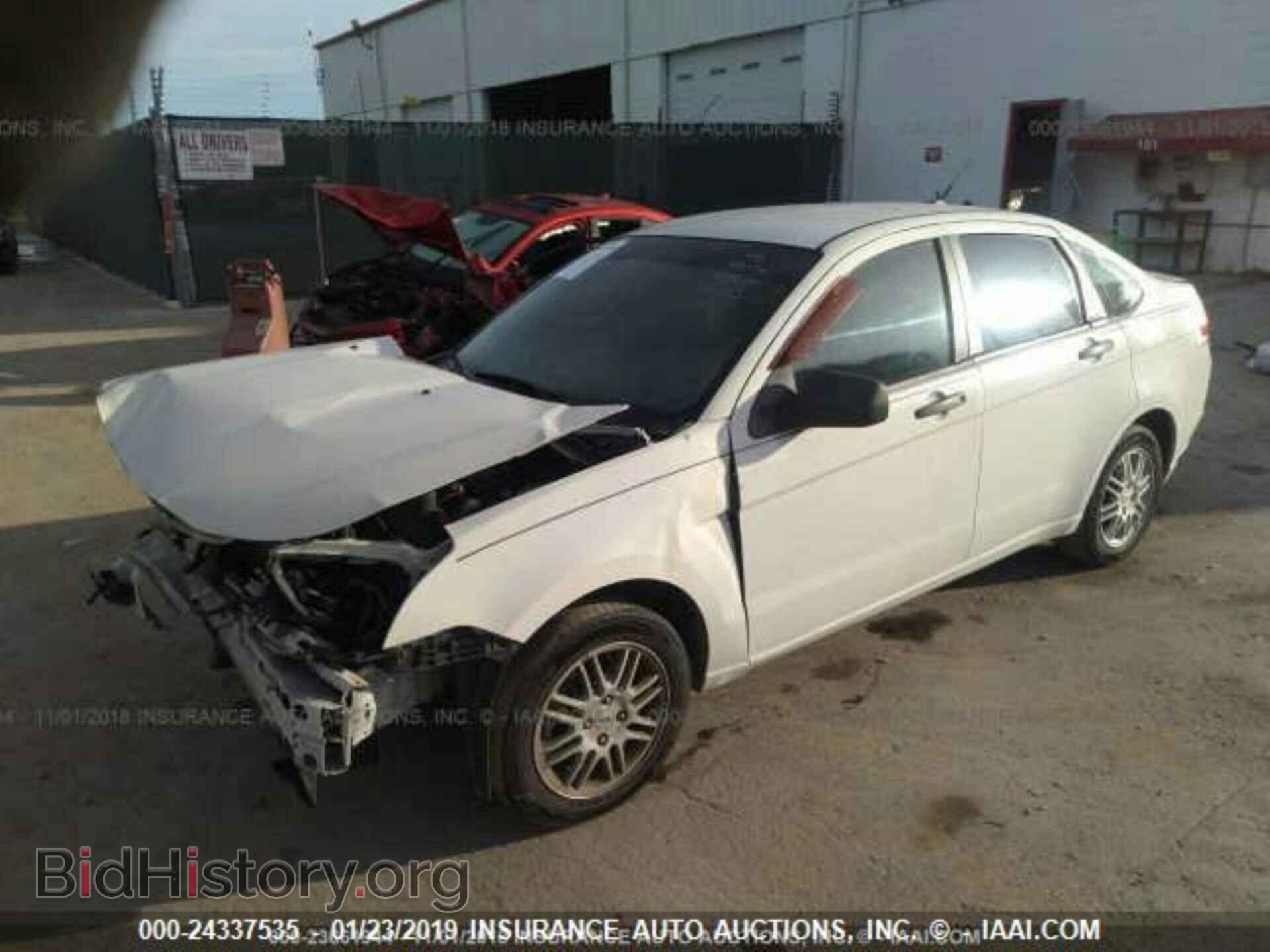 2011 FORD FOCUS - VIN: 1FAHP3FN4BW124734 - Фото 2