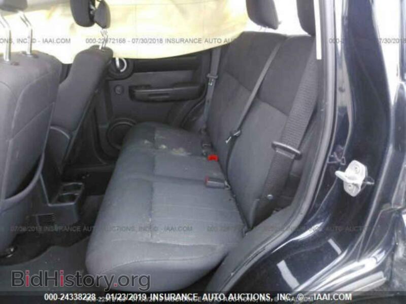 2011 Dodge NITRO (VIN 1D4PT4GX2BW554319) — photo 8 of 10