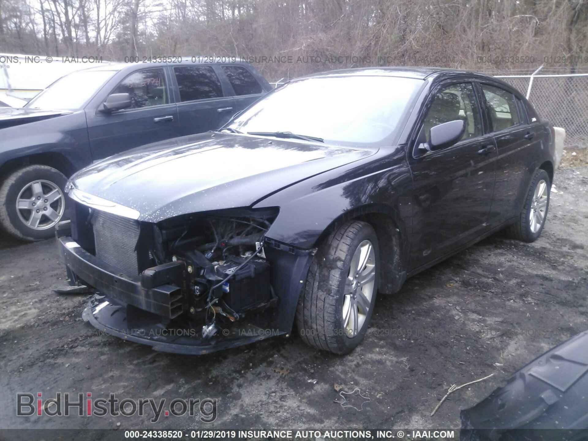 2012 CHRYSLER 200 - VIN: 1C3CCBBB6CN137471 - Фото 2