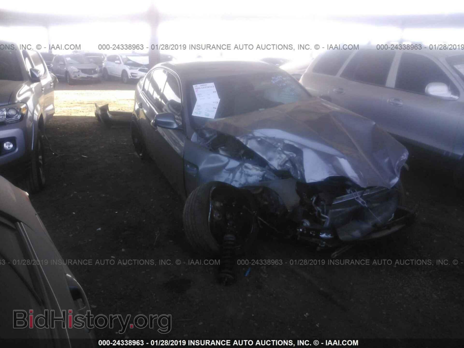 Photo WBAPL5C52BA917266 - BMW 335 2011