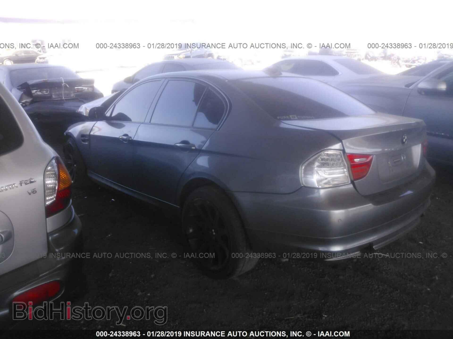 2011 BMW 335 - VIN: WBAPL5C52BA917266 - Photo 3