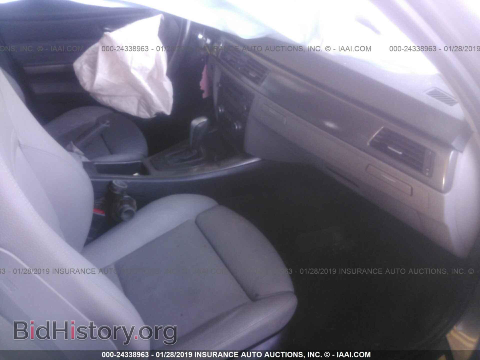 2011 BMW 335 - VIN: WBAPL5C52BA917266 - Photo 5