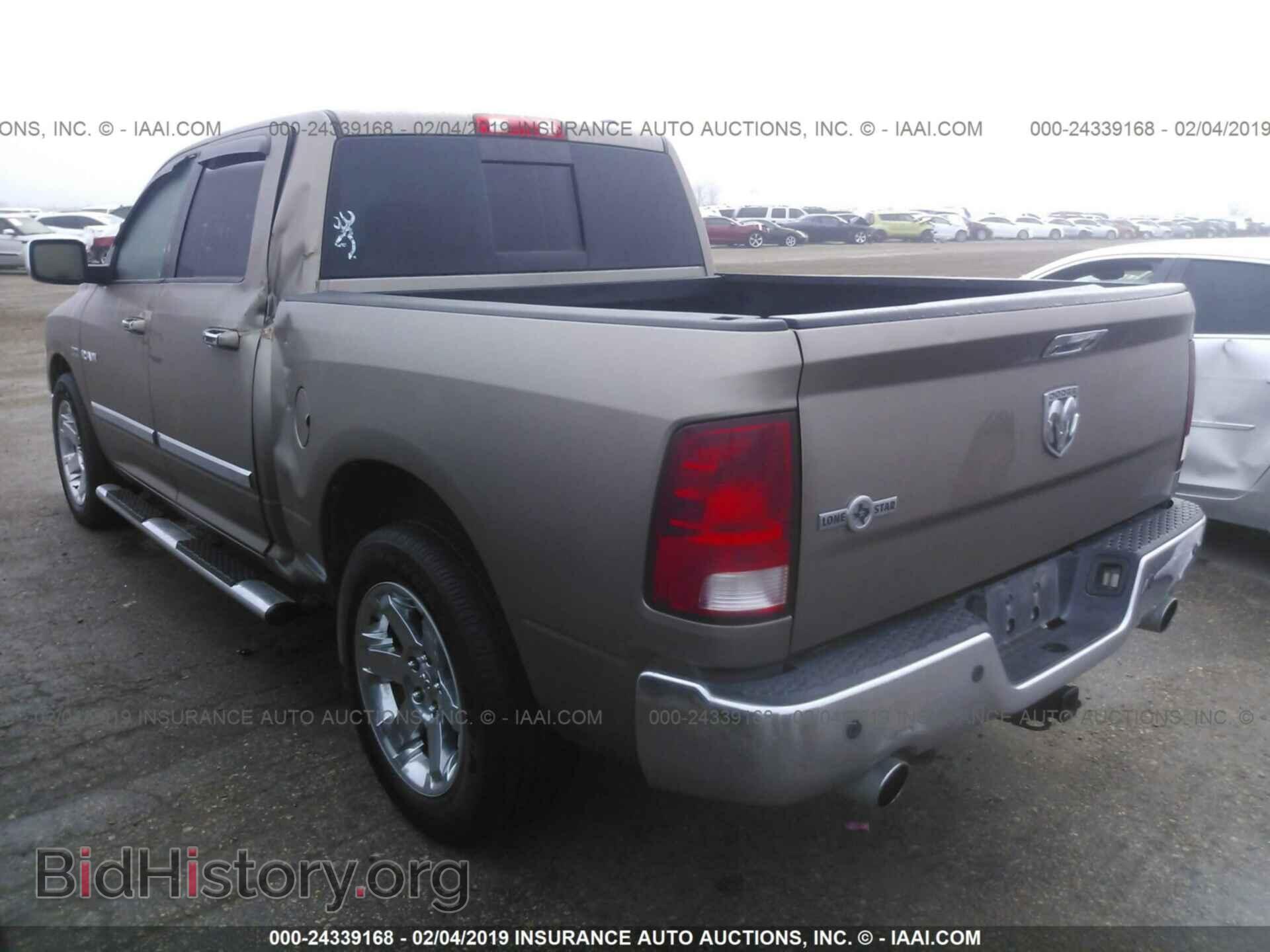 2010 DODGE RAM 1500 - VIN: 1D7RB1CT5AS156060 - Фото 3