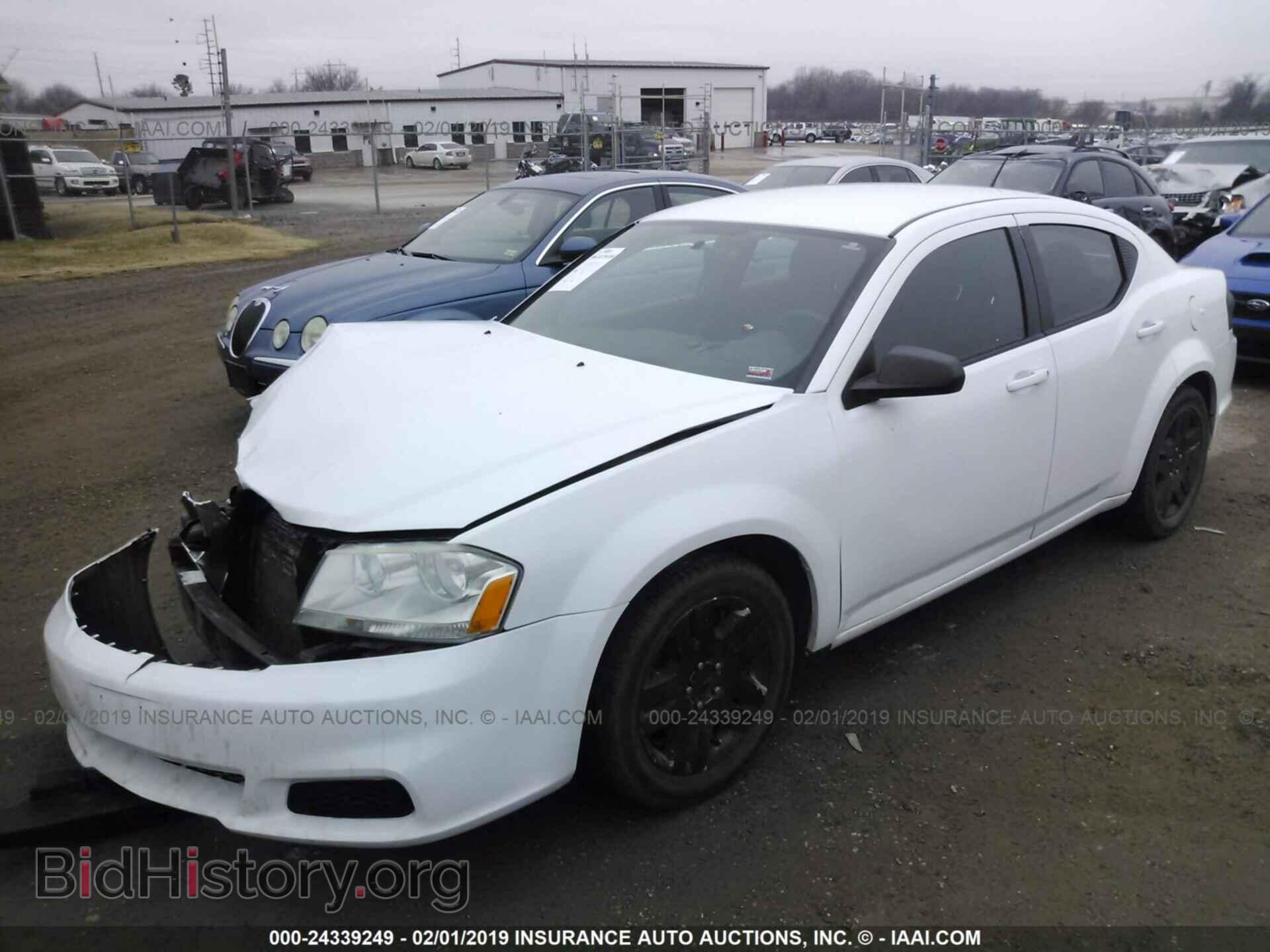 2011 DODGE AVENGER - VIN: 1B3BD4FG5BN548690 - Фото 2
