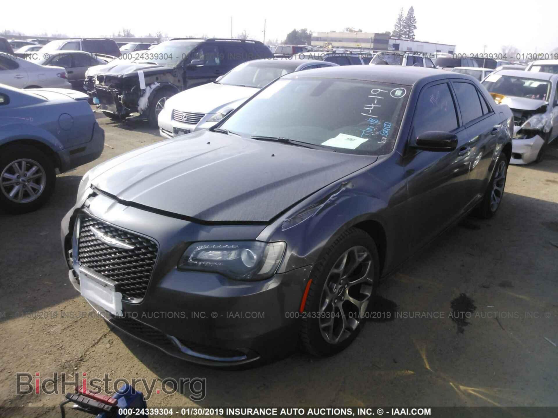 2018 CHRYSLER 300 - VIN: 2C3CCAAG2JH275425 - Фото 2