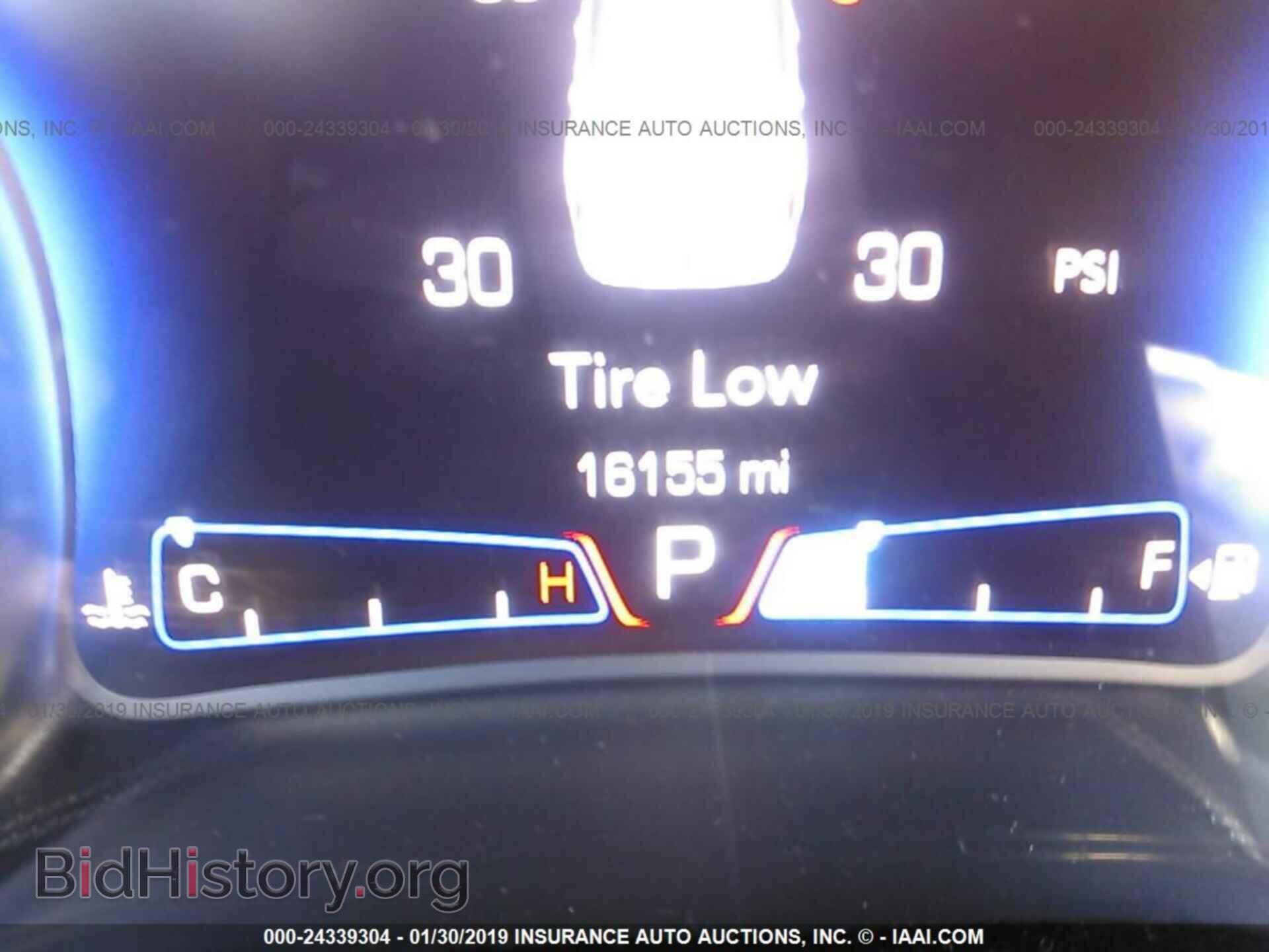 2018 CHRYSLER 300 - VIN: 2C3CCAAG2JH275425 - Фото 7