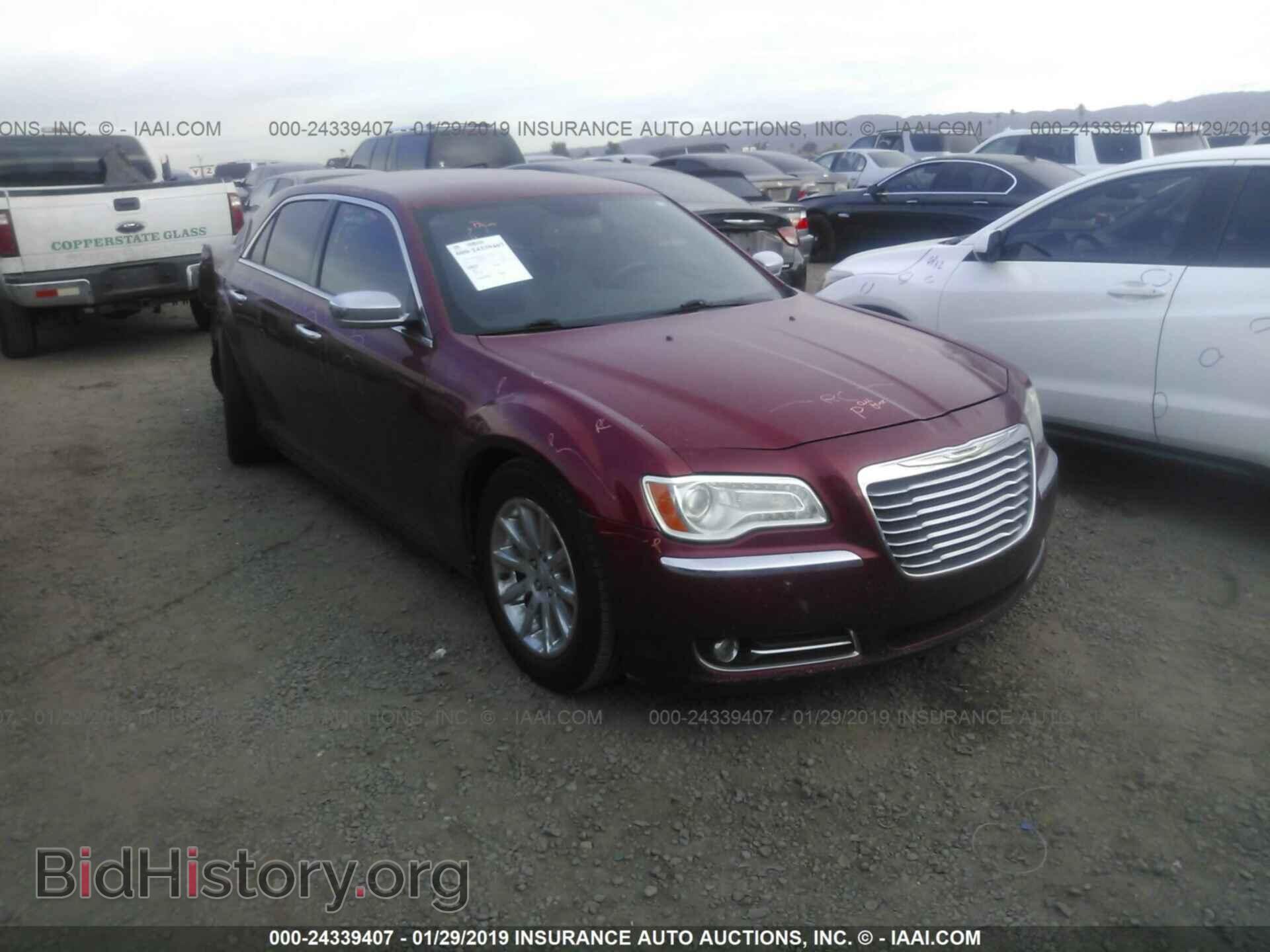 Фотография 2C3CCACG8CH242963 - CHRYSLER 300 2012