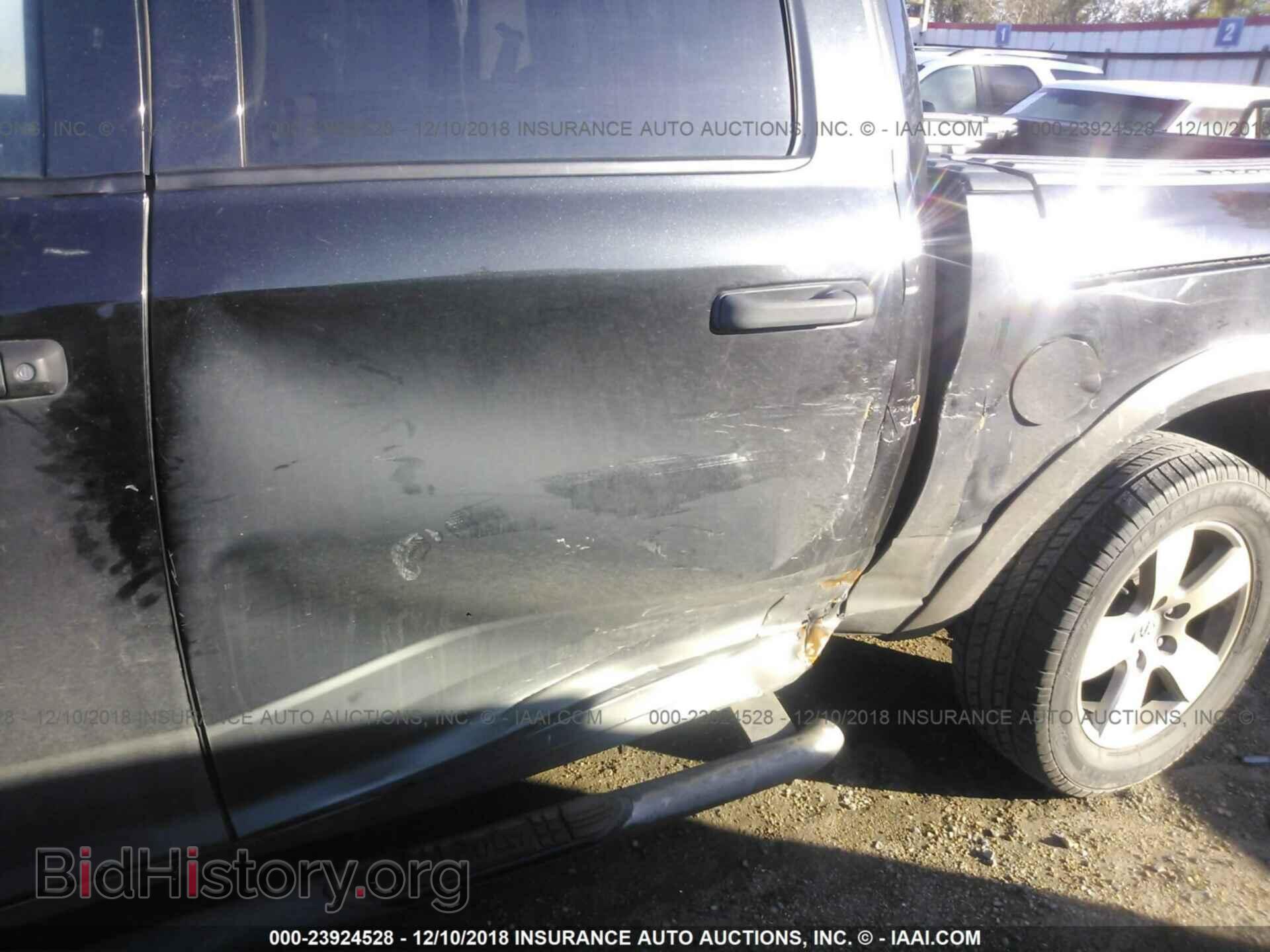 2011 DODGE RAM 1500 - VIN: 1D7RB1CTXBS654112 - Фото 6