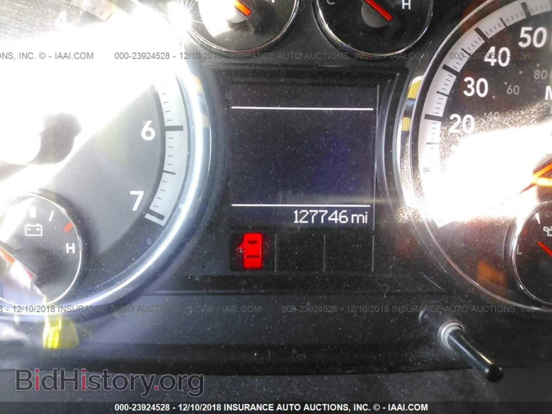 2011 DODGE RAM 1500 - VIN: 1D7RB1CTXBS654112 - Фото 7