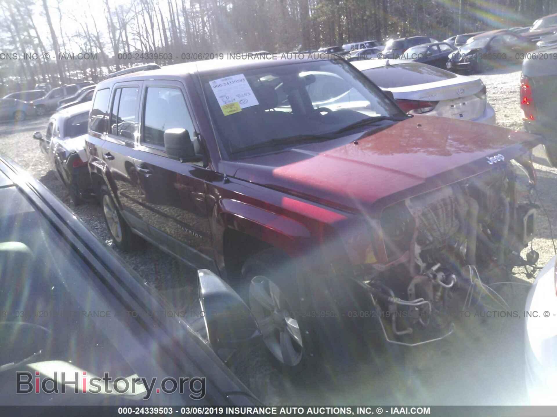 Photo 1J4NT1GB6BD111331 - JEEP PATRIOT 2011
