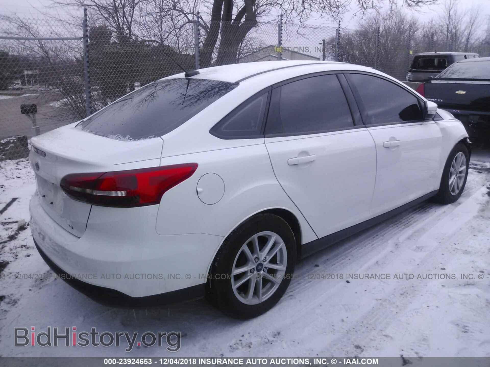 2017 FORD FOCUS - VIN: 1FADP3F24HL295773 - Photo 4