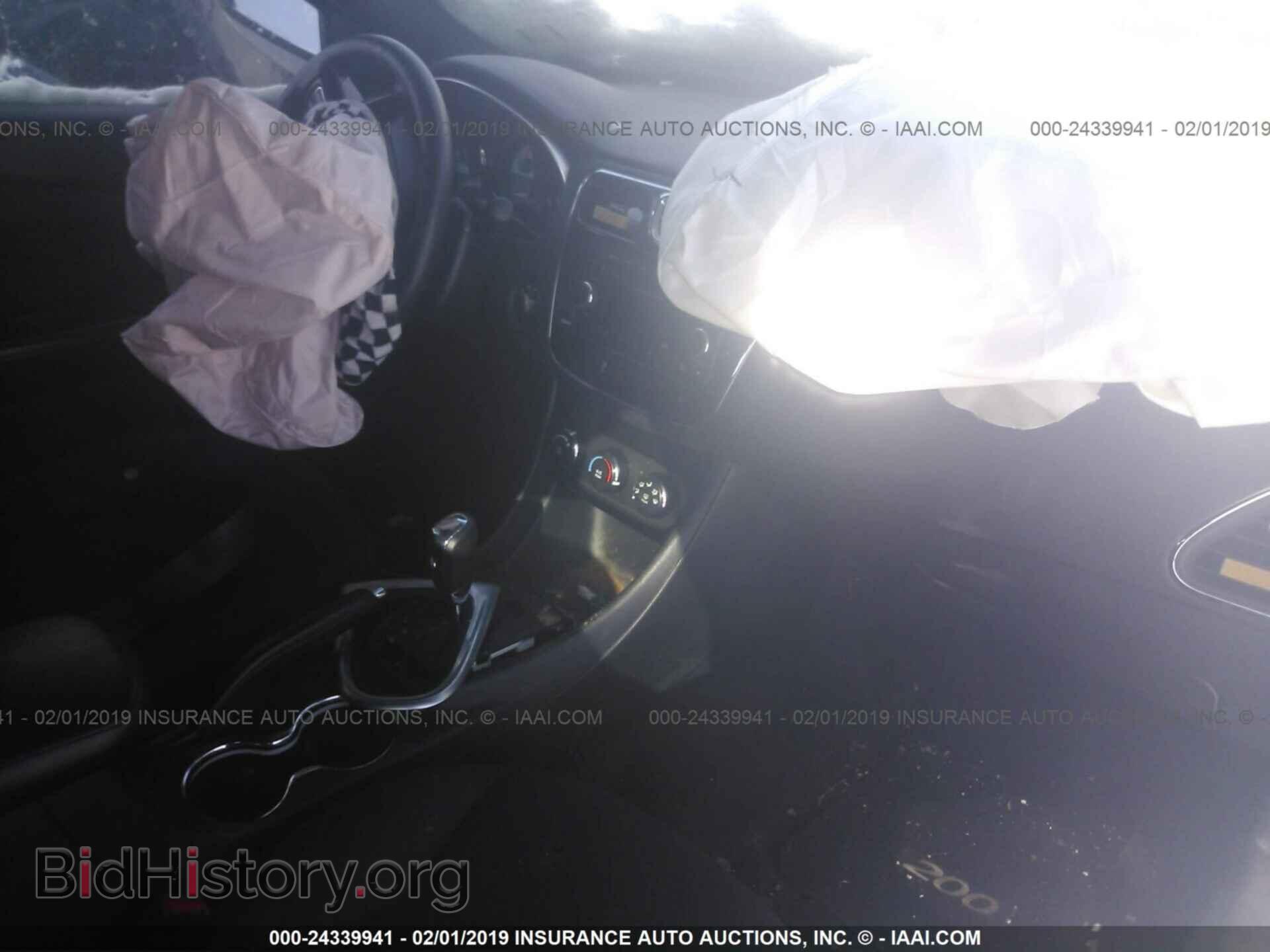 2014 CHRYSLER 200 - VIN: 1C3CCBAB5EN211726 - Фото 5