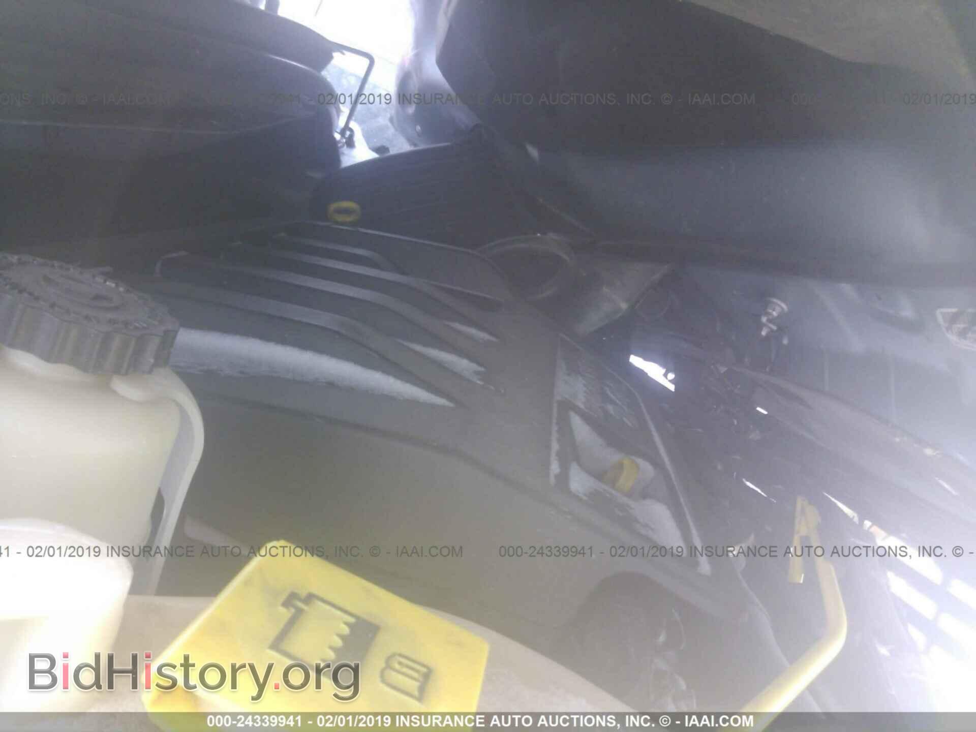 2014 CHRYSLER 200 - VIN: 1C3CCBAB5EN211726 - Фото 10