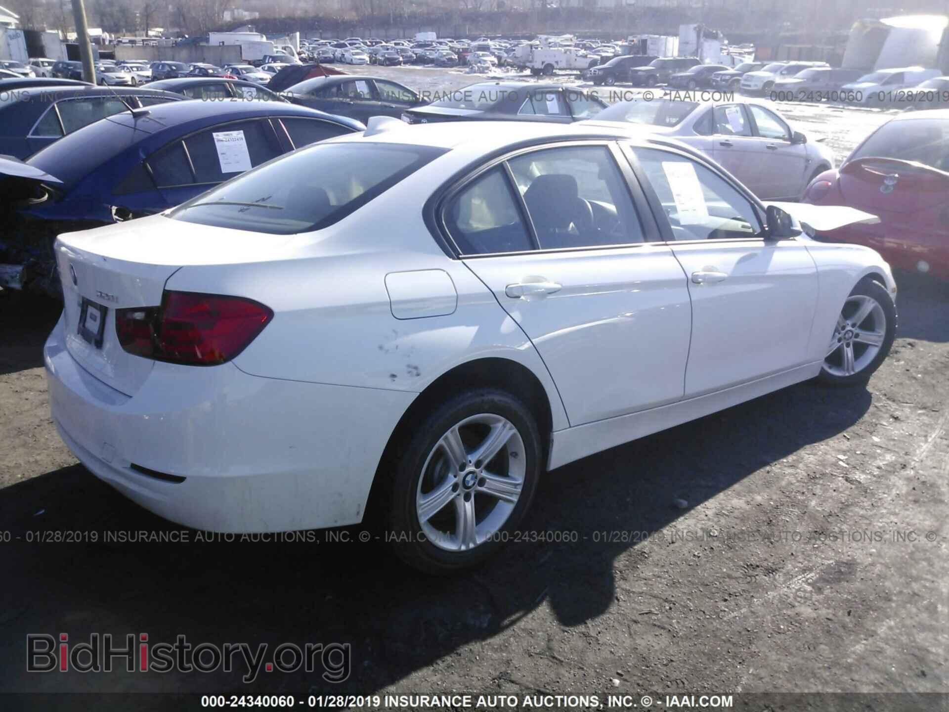 2013 BMW 320 - VIN: WBA3C3C5XDF981354 - Фото 4