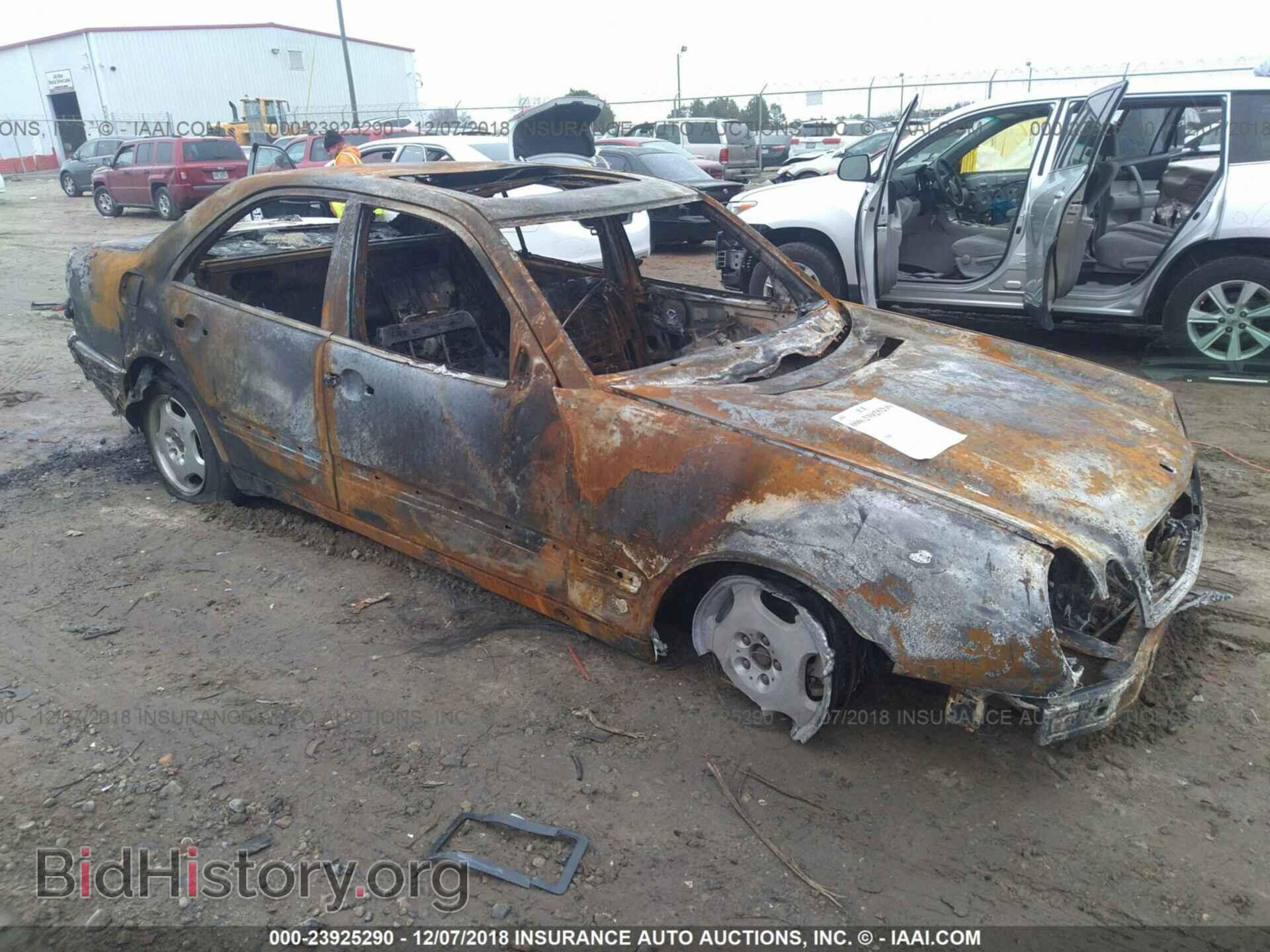 Photo WDBJF72F2VA267721 - MERCEDES-BENZ E 1997