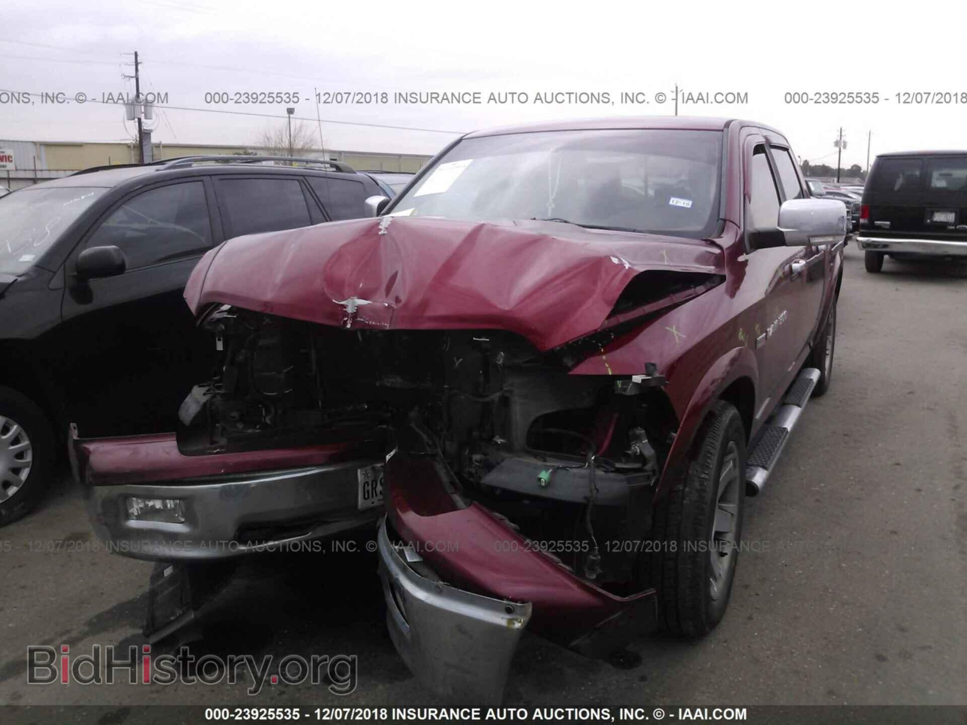 2011 DODGE RAM 1500 - VIN: 1D7RB1CTXBS582098 - Photo 2