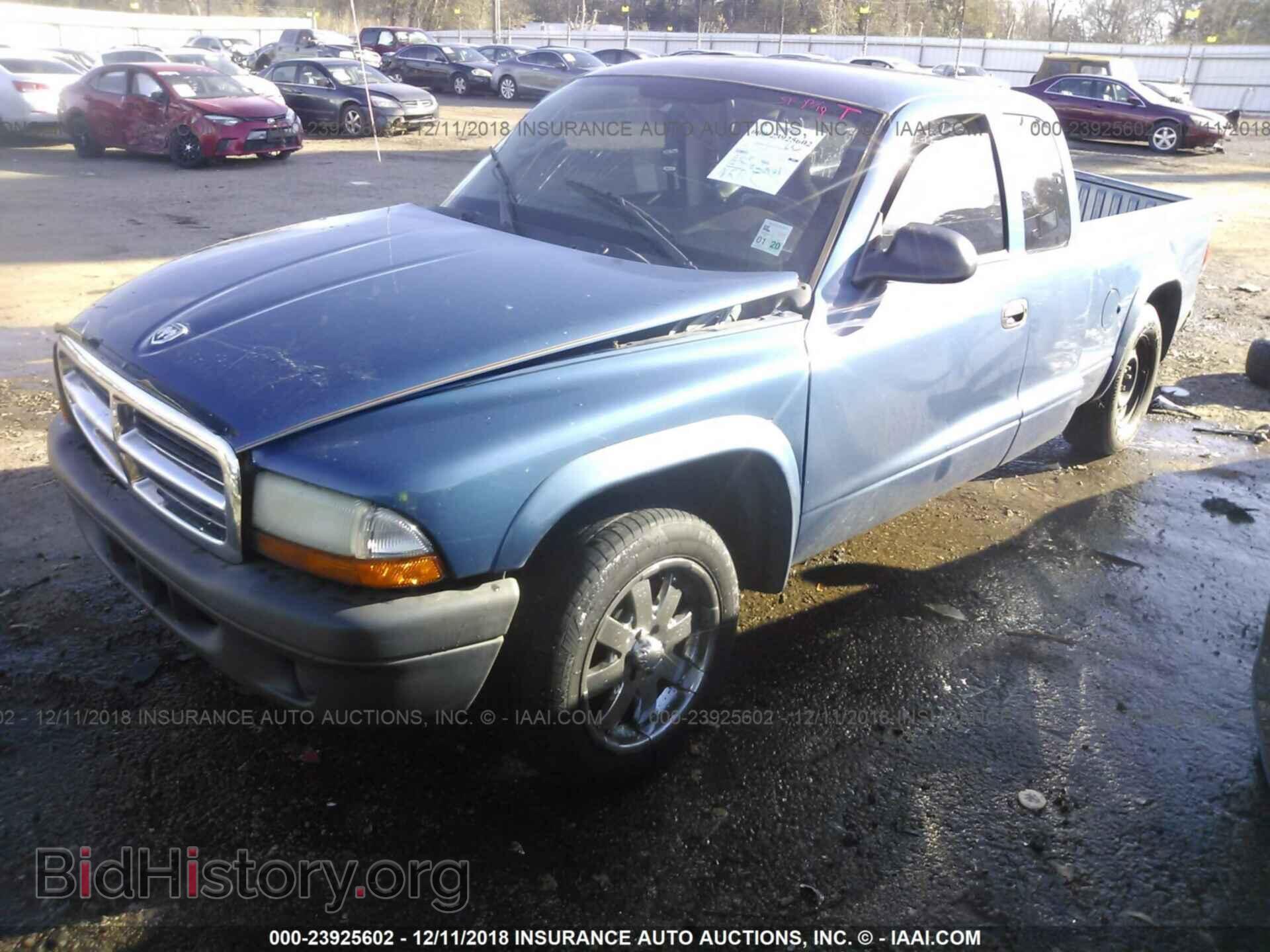 2004 DODGE DAKOTA - VIN: 1D7GL12K24S608449 - Фото 2