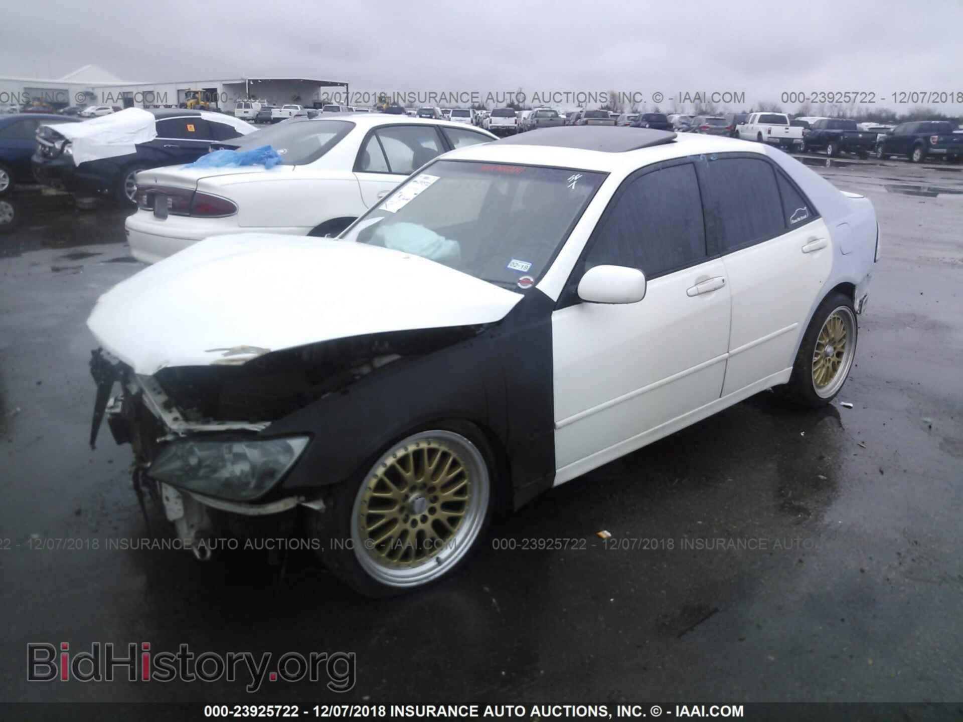 2001 LEXUS IS - VIN: JTHBD182110013381 - Photo 2