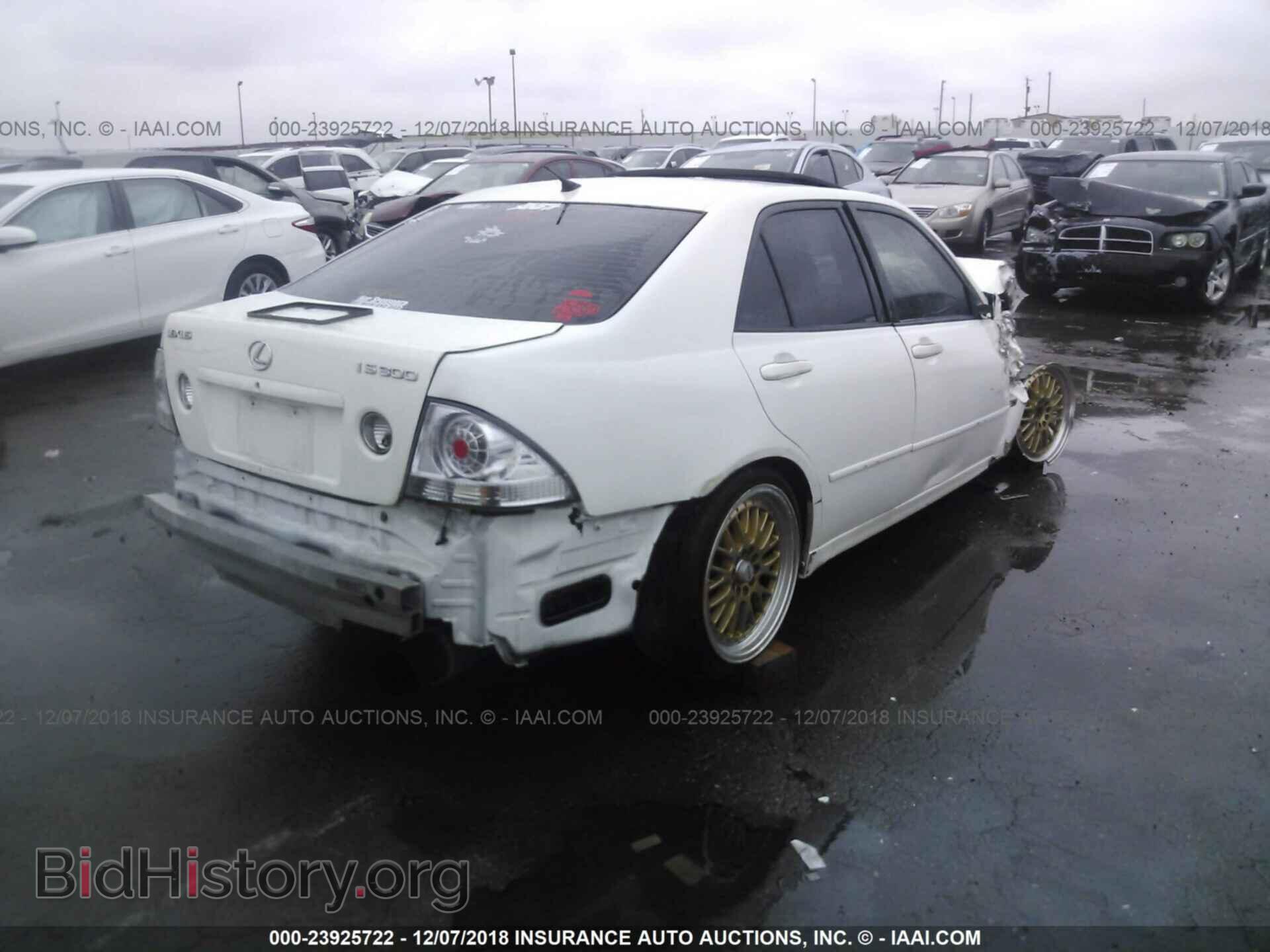 2001 LEXUS IS - VIN: JTHBD182110013381 - Photo 4