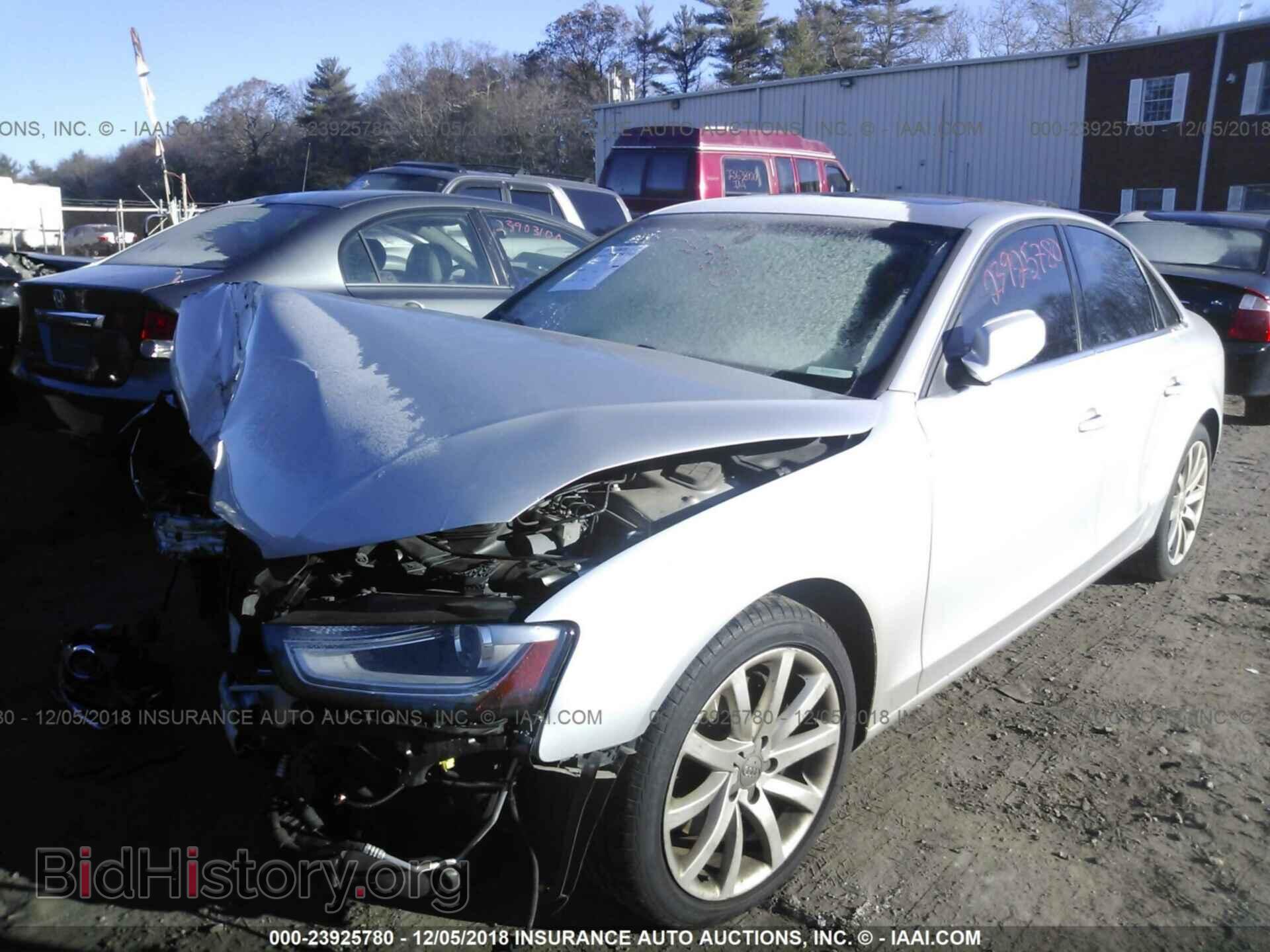 2013 AUDI A4 - VIN: WAUFFAFL2DN037766 - Фото 2
