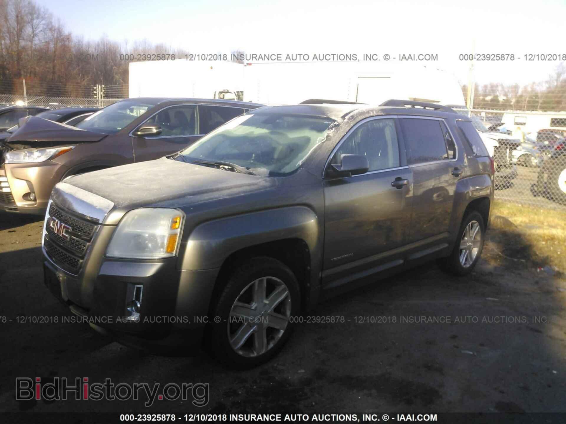 2011 GMC TERRAIN - VIN: 2CTFLTEC2B6335040 - Photo 2