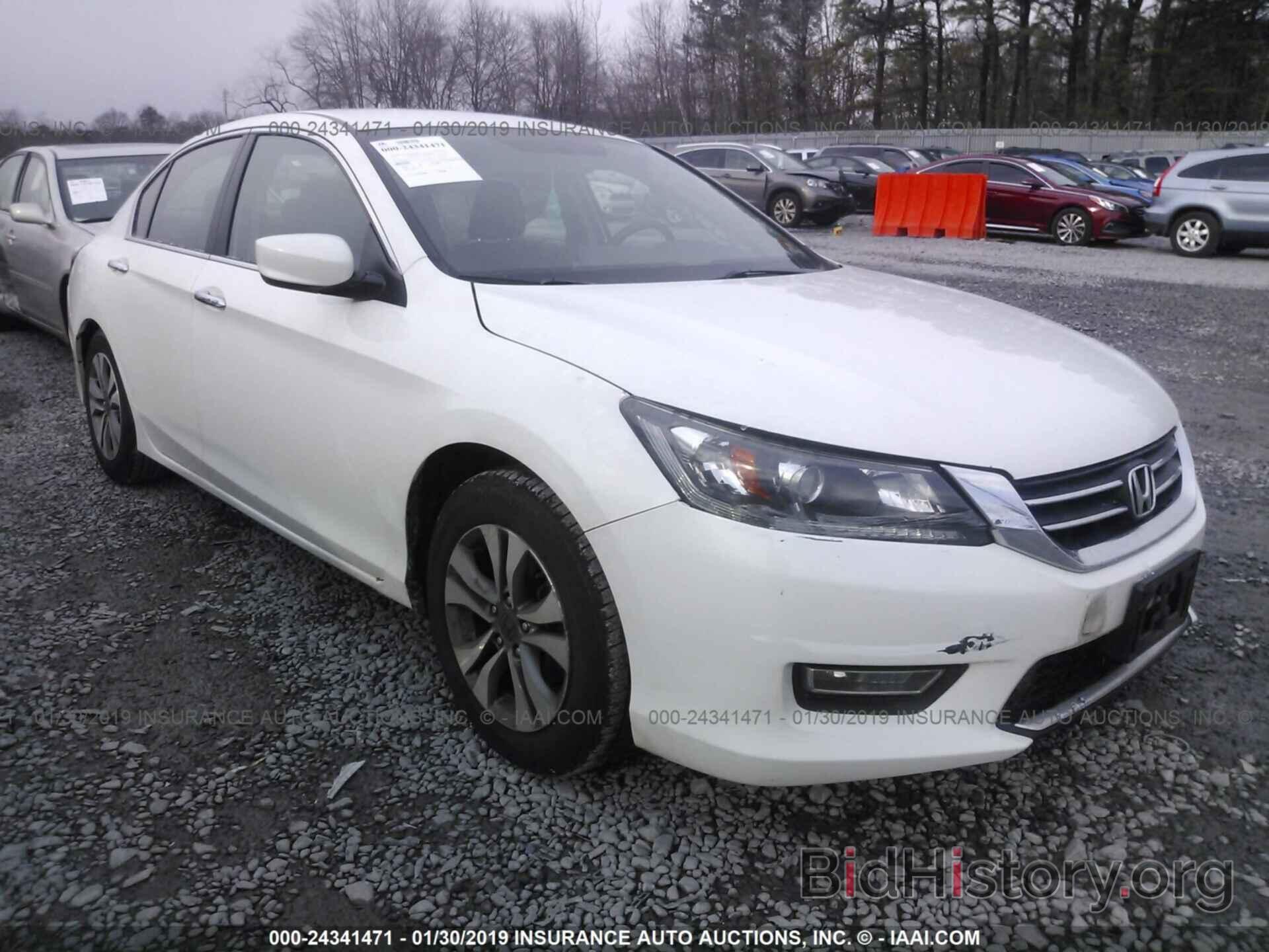 Photo 1HGCR2F52DA179841 - HONDA ACCORD 2013