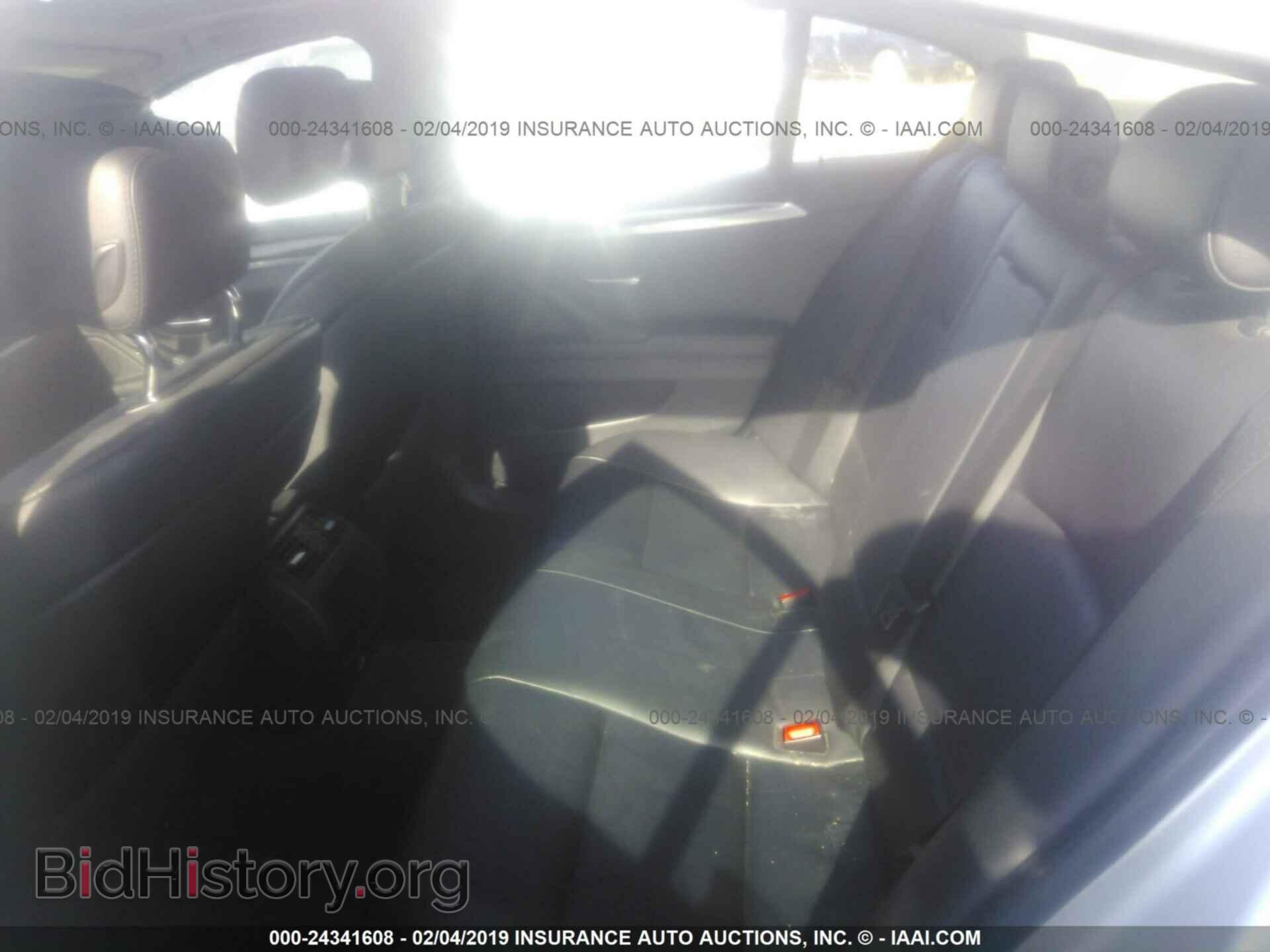 2012 BMW 528 - VIN: WBAXH5C59CDW07987 - Фото 8